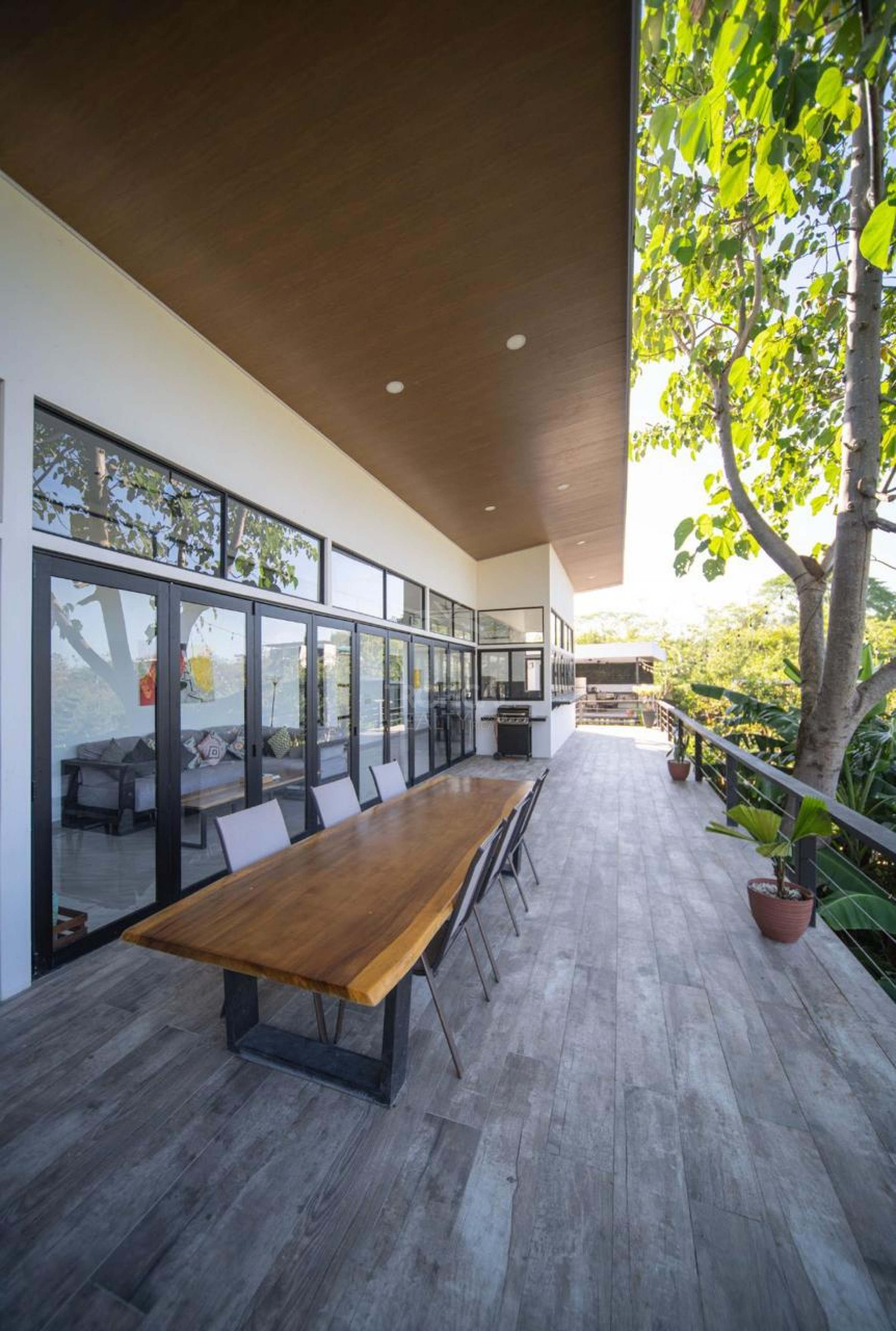 Turnkey Property with 2 Villas & Infinity Pool – $595,000 USD