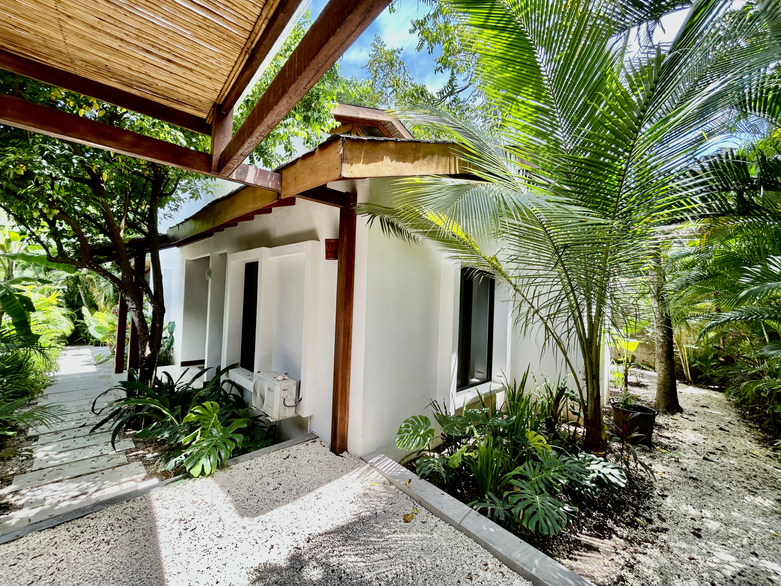 Stunning Beach House for Sale Near Playa Hermosa, Santa Teresa