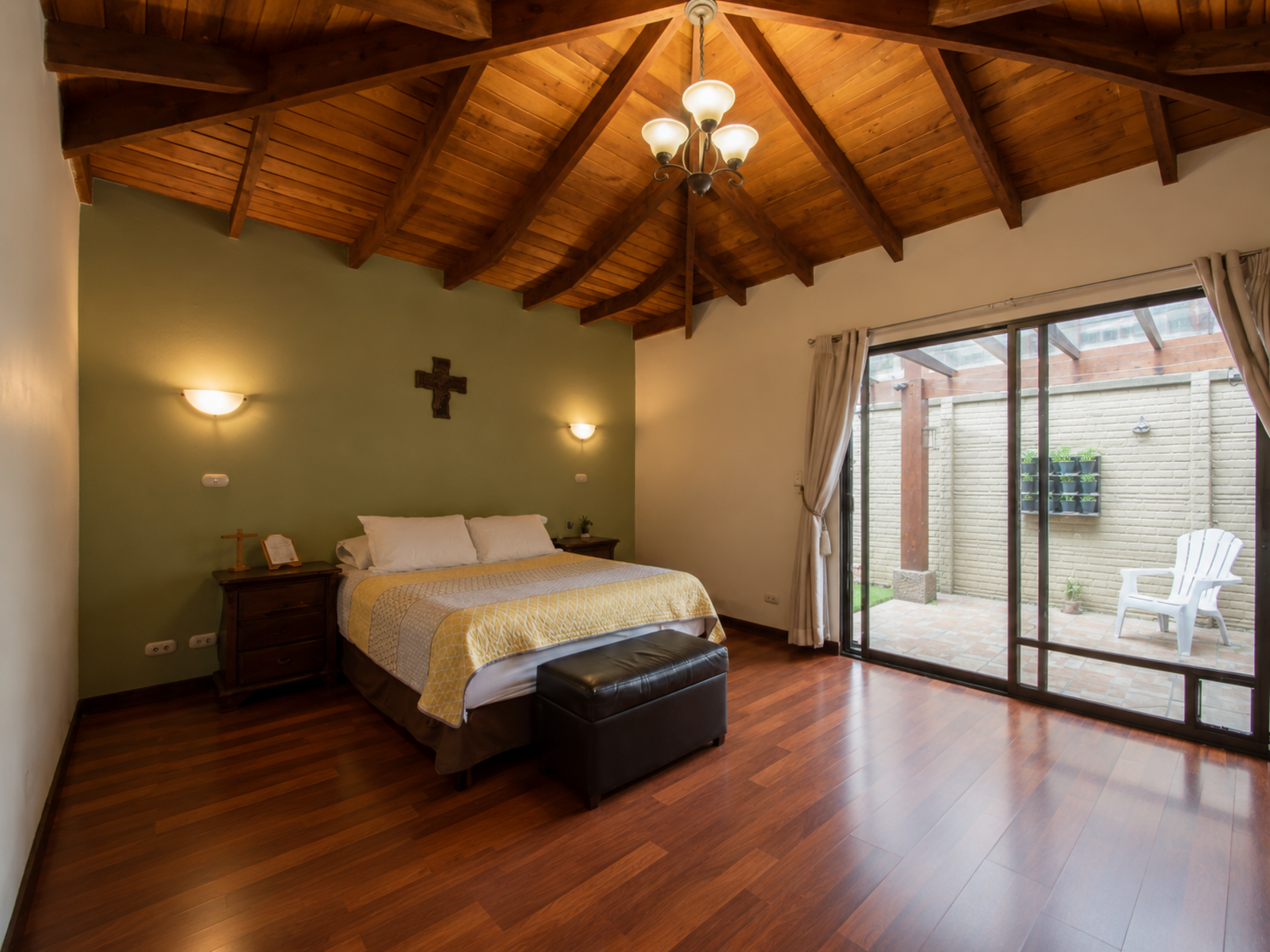 Independent One-Story Home for Sale in La Guácima – Comfort, Privacy & Strategic Location
