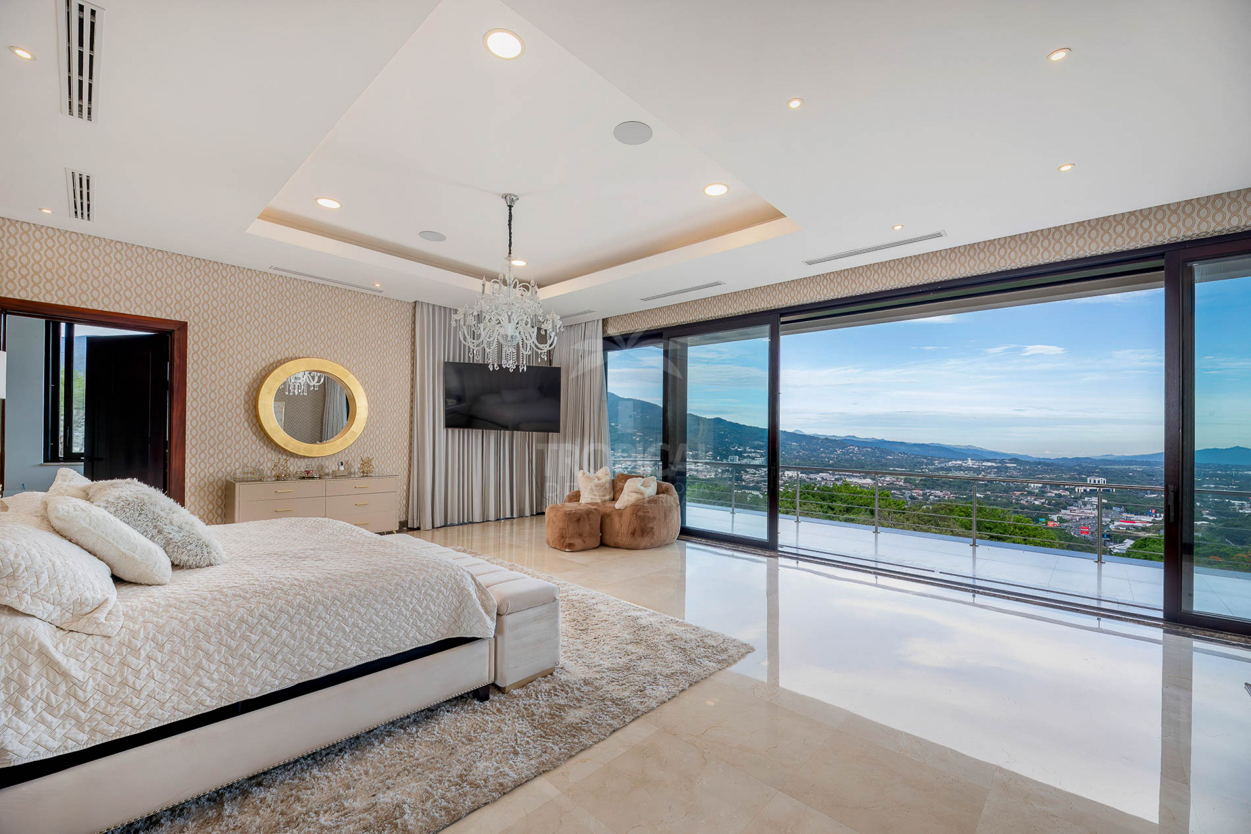 Villa Real Valley View Estate – Exceptional Luxury Residence with Panoramic Views in Santa Ana