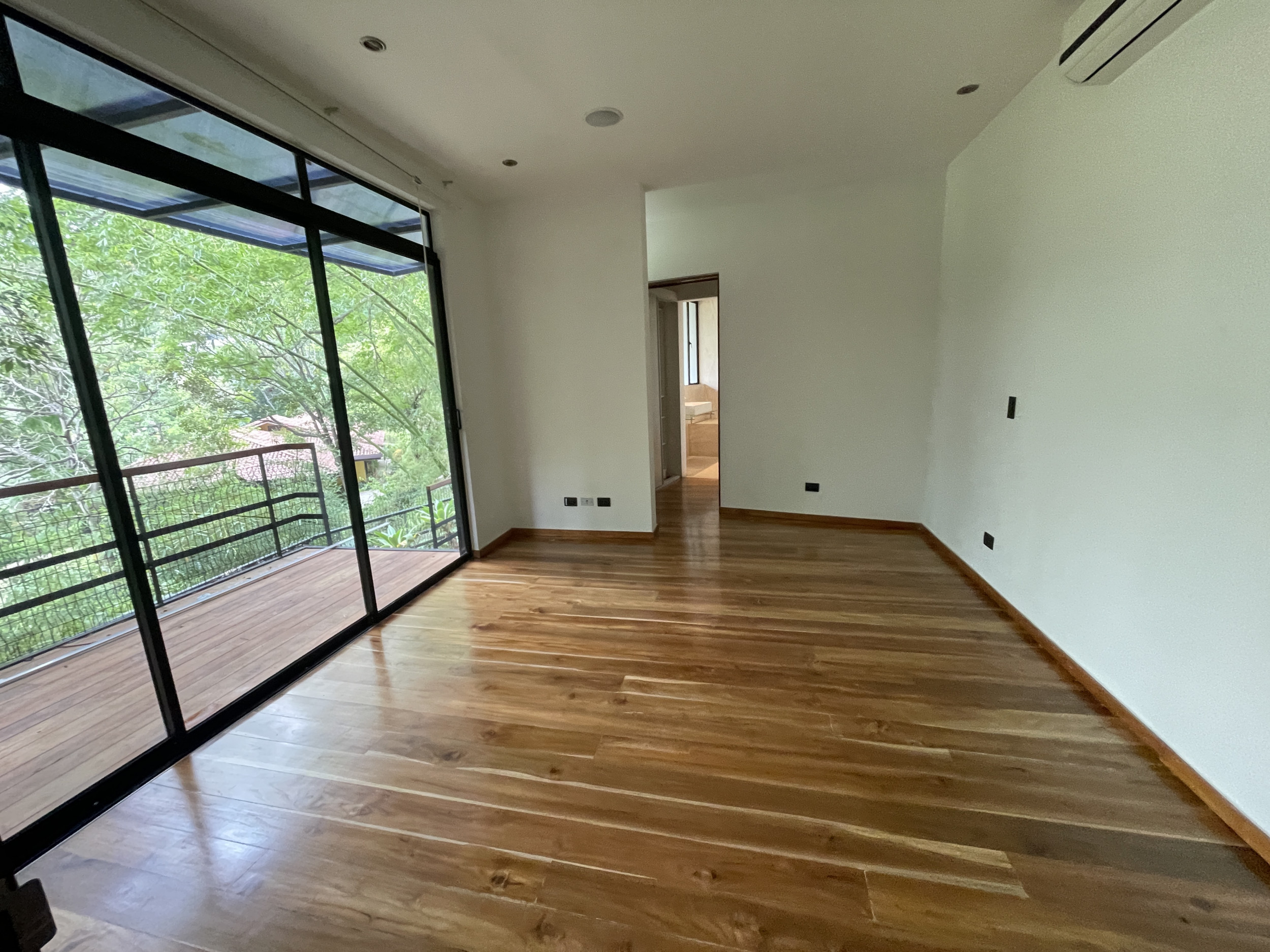 Villa Real Santa Ana: Stunning Contemporary Investment Property with Panoramic Views