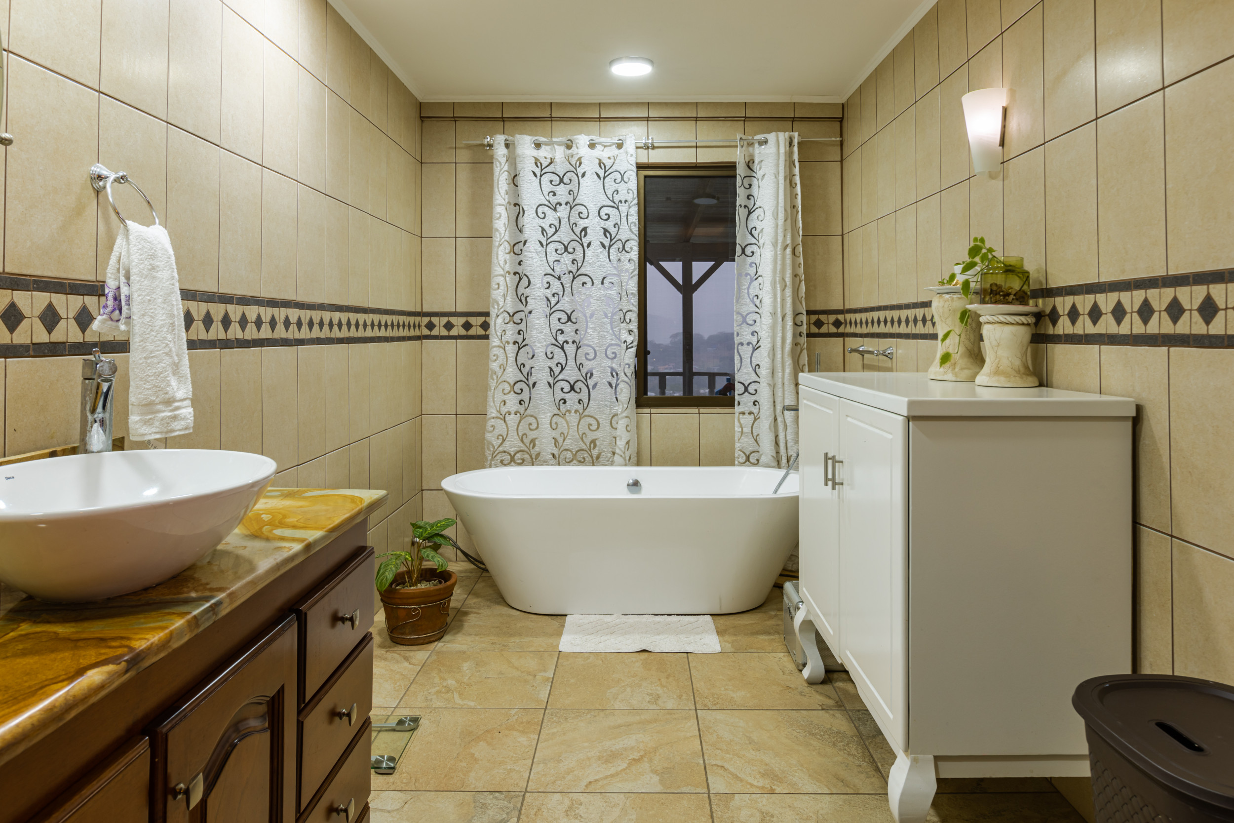 Piedades, Santa Ana, house for rent or sale, with pool