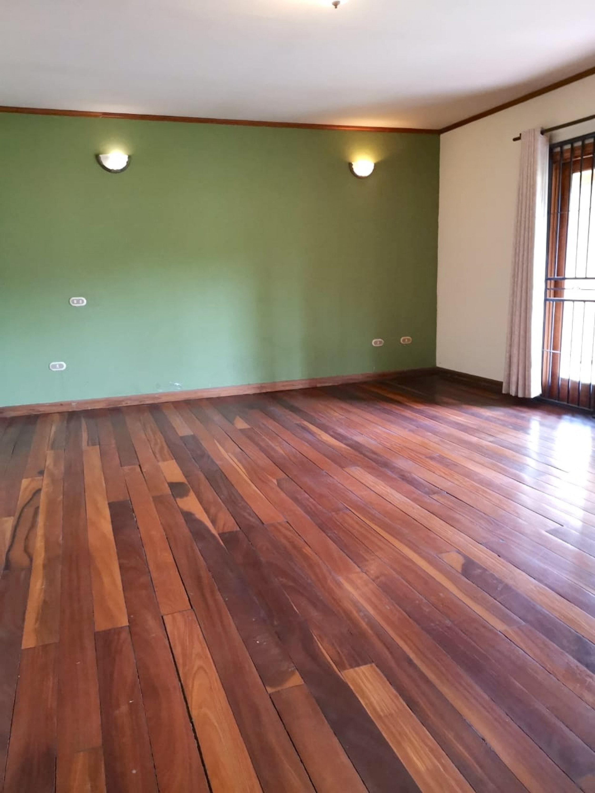 Santa Ana, Quintas Don Lalo, one sroty house for sale