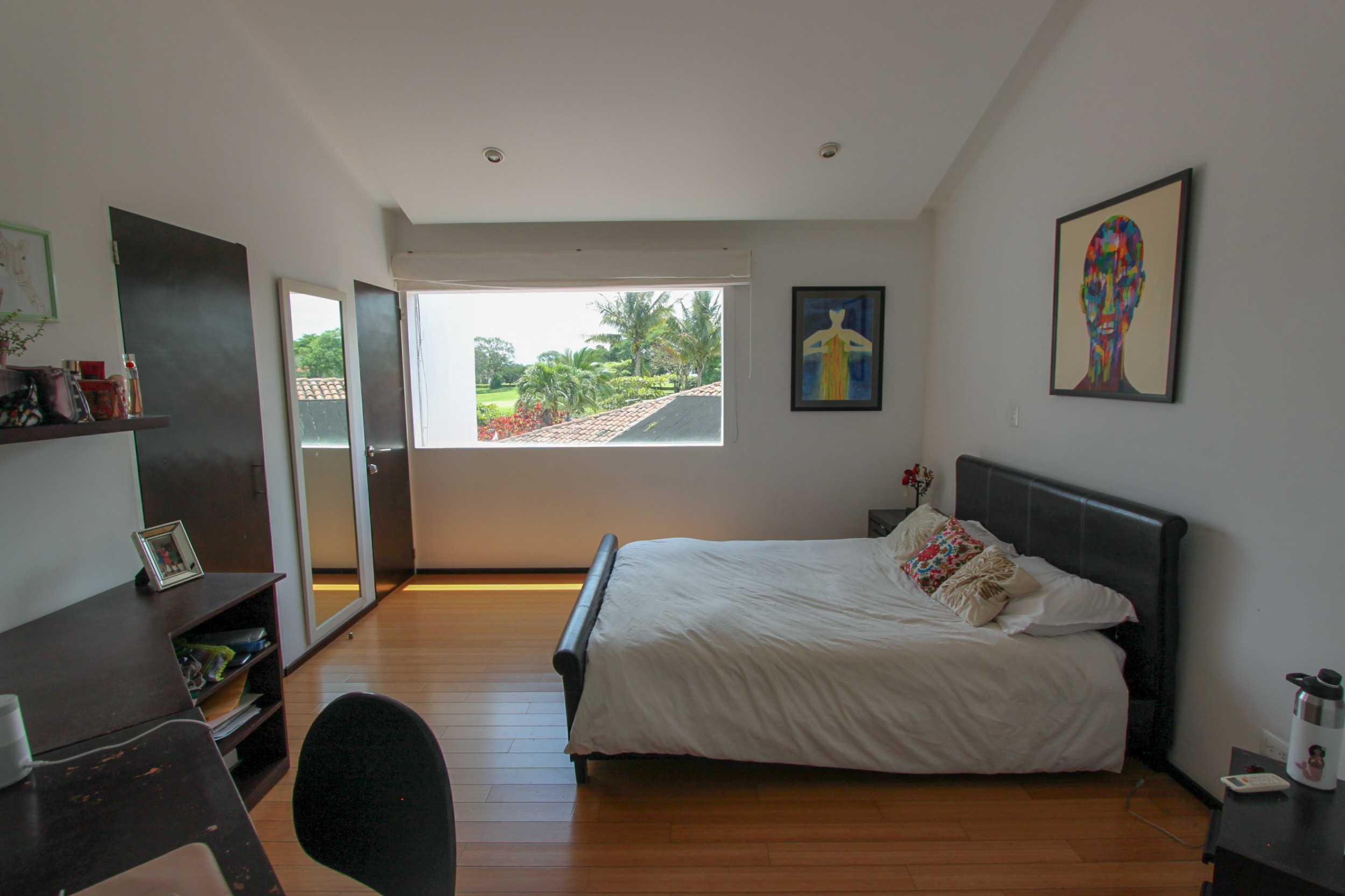 Modern Golf Course Haven: Spectacular Home in Valle del Sol, Santa Ana