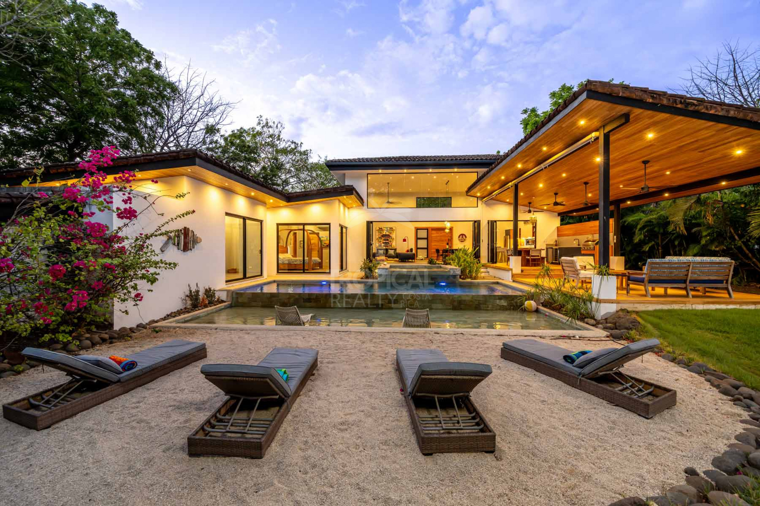 Luxury Beach Walk Villa for Sale in Hacienda Pinilla – Contemporary Tropical Design & Ultimate Privacy