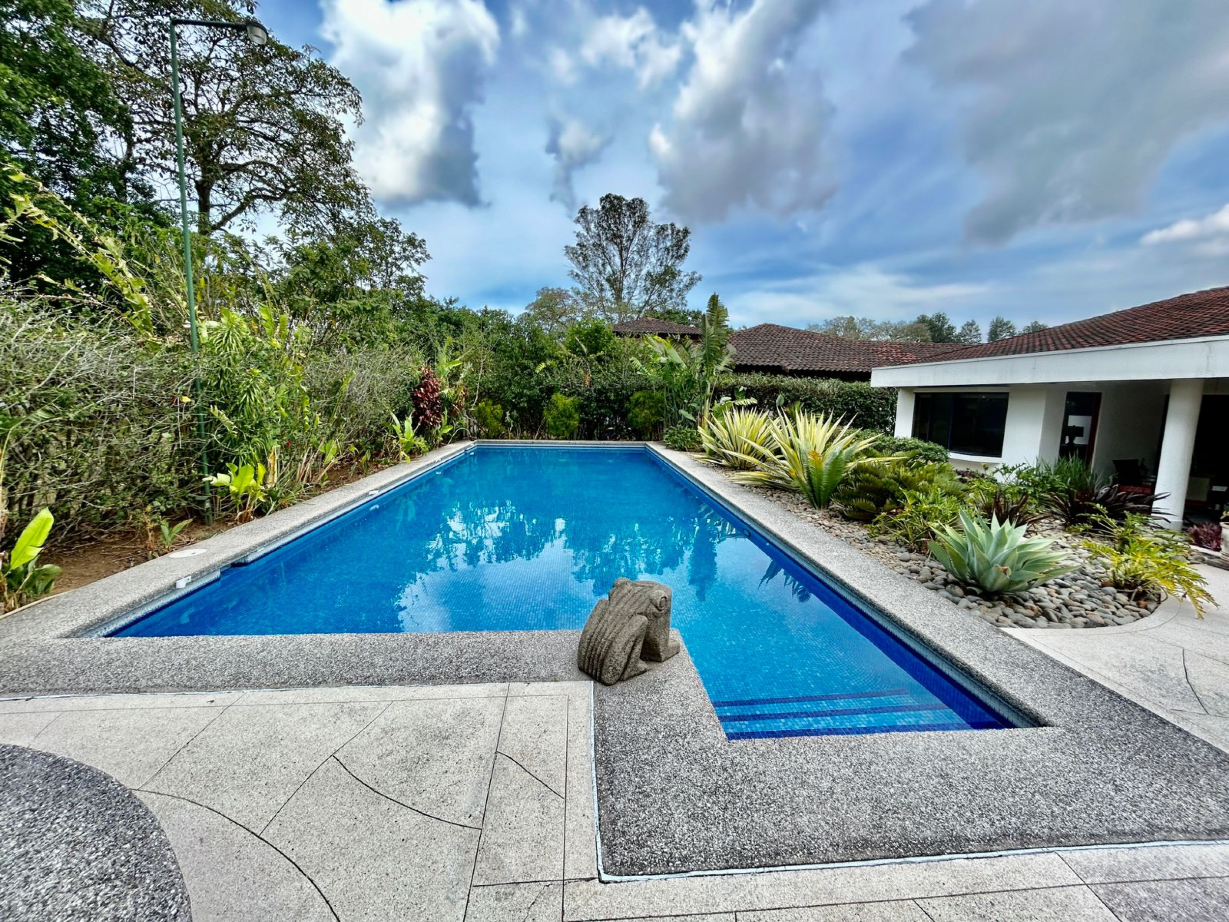 For Sale, Single-Story House with Pool Los Reyes SOLD
