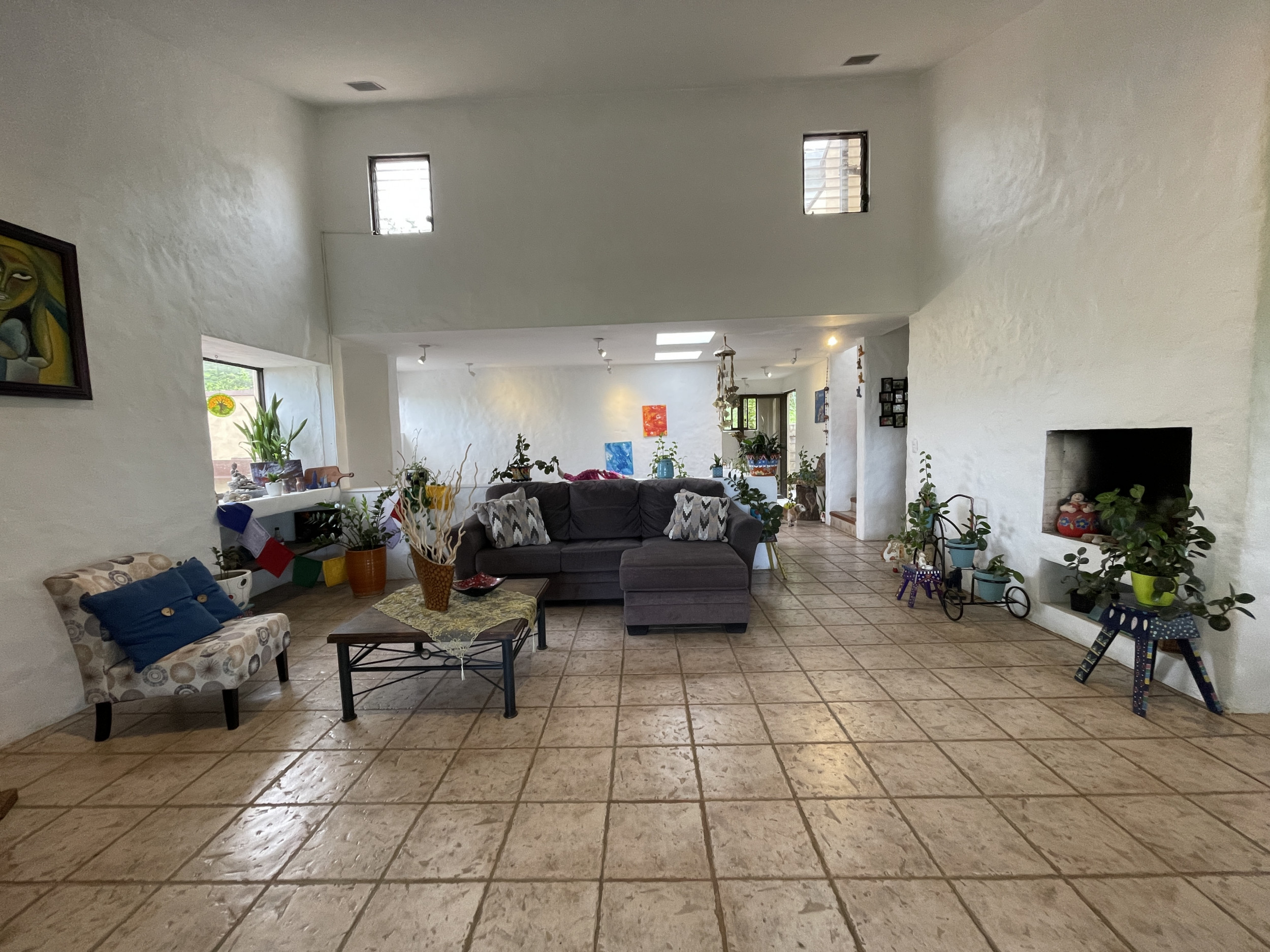 Spacious 5-Bedroom Home in Gated Community in Escazú, Guachipelin Norte