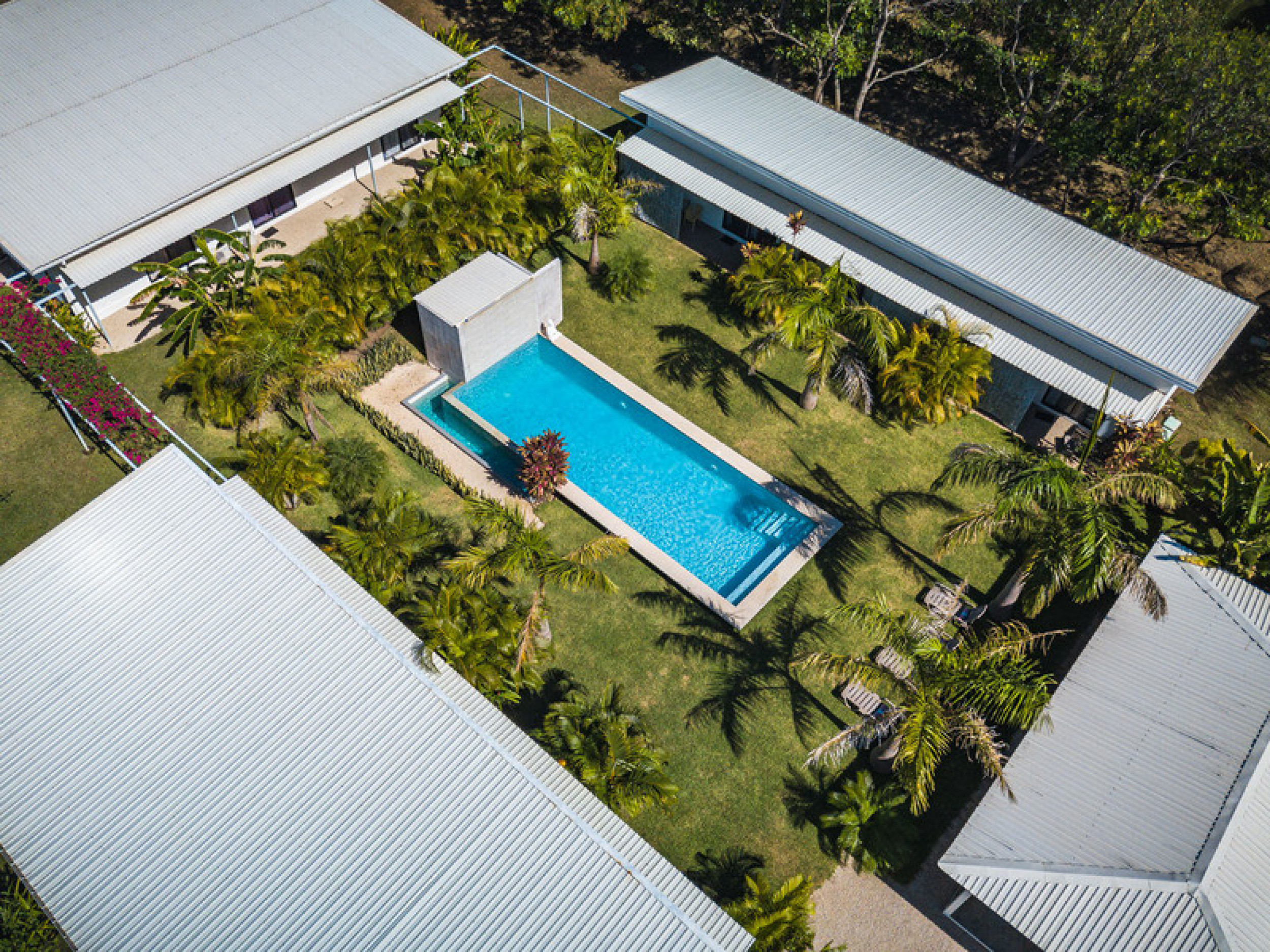 Luxury Bed & Breakfast Estate for Sale Near Playa Tamarindo – Prime Investment Opportunity
