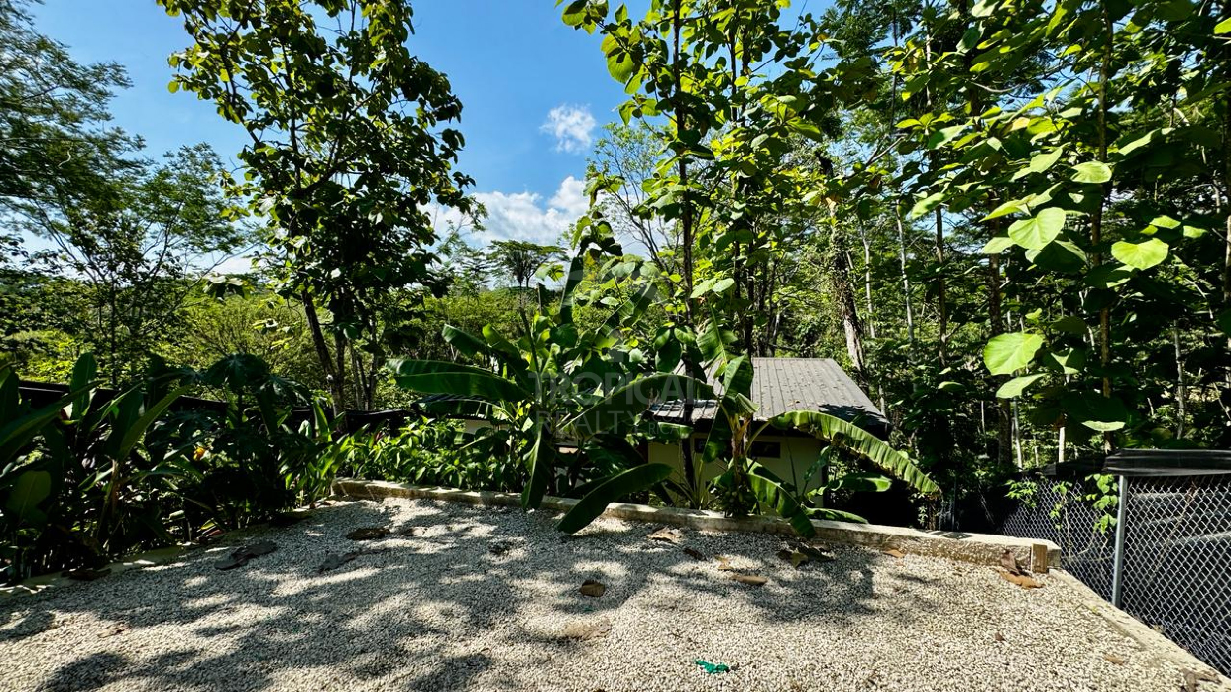 Charming One-Bedroom Home with Pool in Santiago – Just Minutes from Playa Hermosa