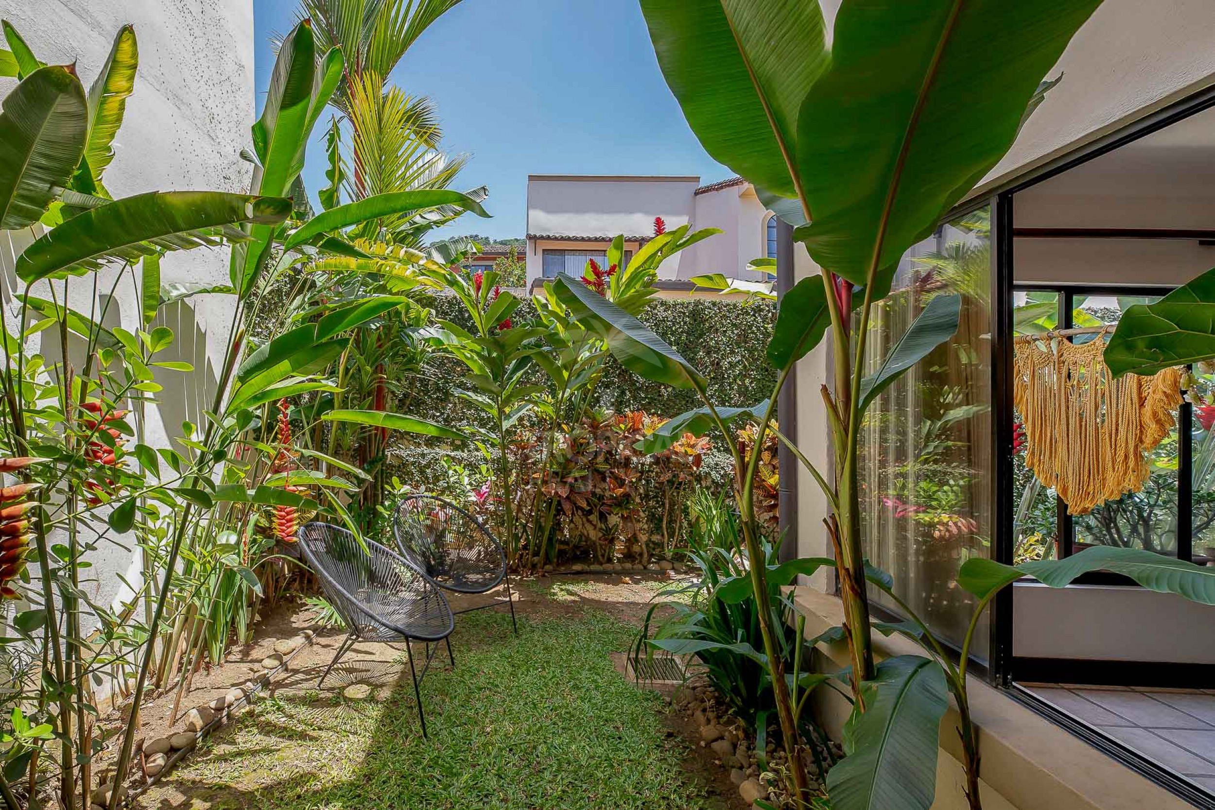 Modern Family Home for Sale in Gated Community – Jaboncillos, Escazú SOLD