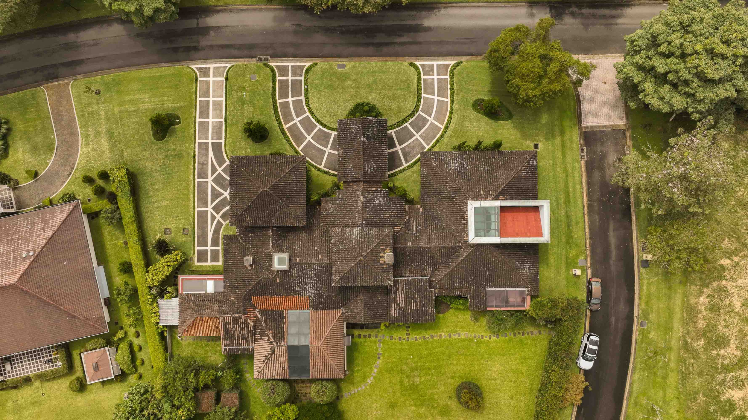 Monteran Luxury Estate: Exquisite 3-Bedroom Residence SOLD