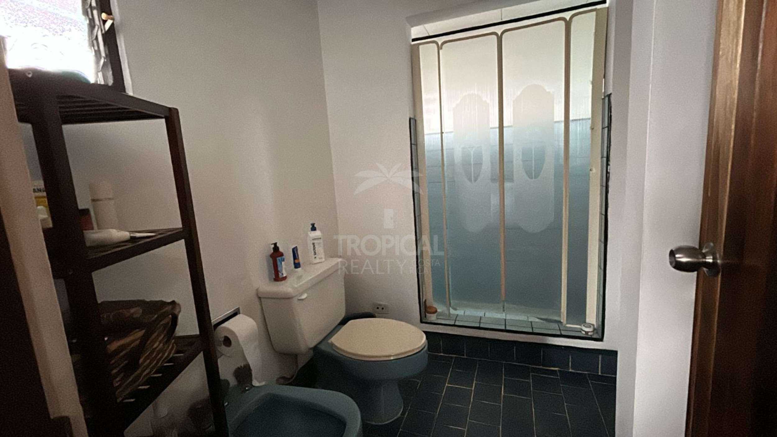 For Sale: House with Mixed Land Use in Granadilla – Large Lot with Development Potential | $819,000