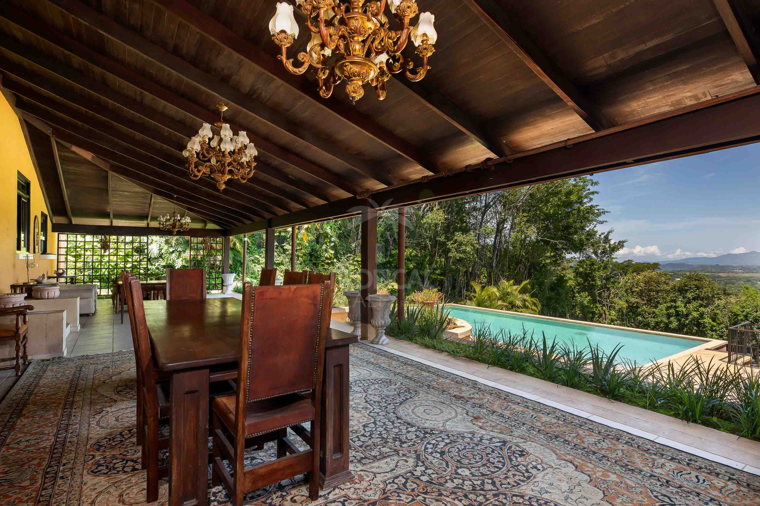 Elegant Italian-Style Villa with Mountain Views – Near Santa Ana, Costa Rica