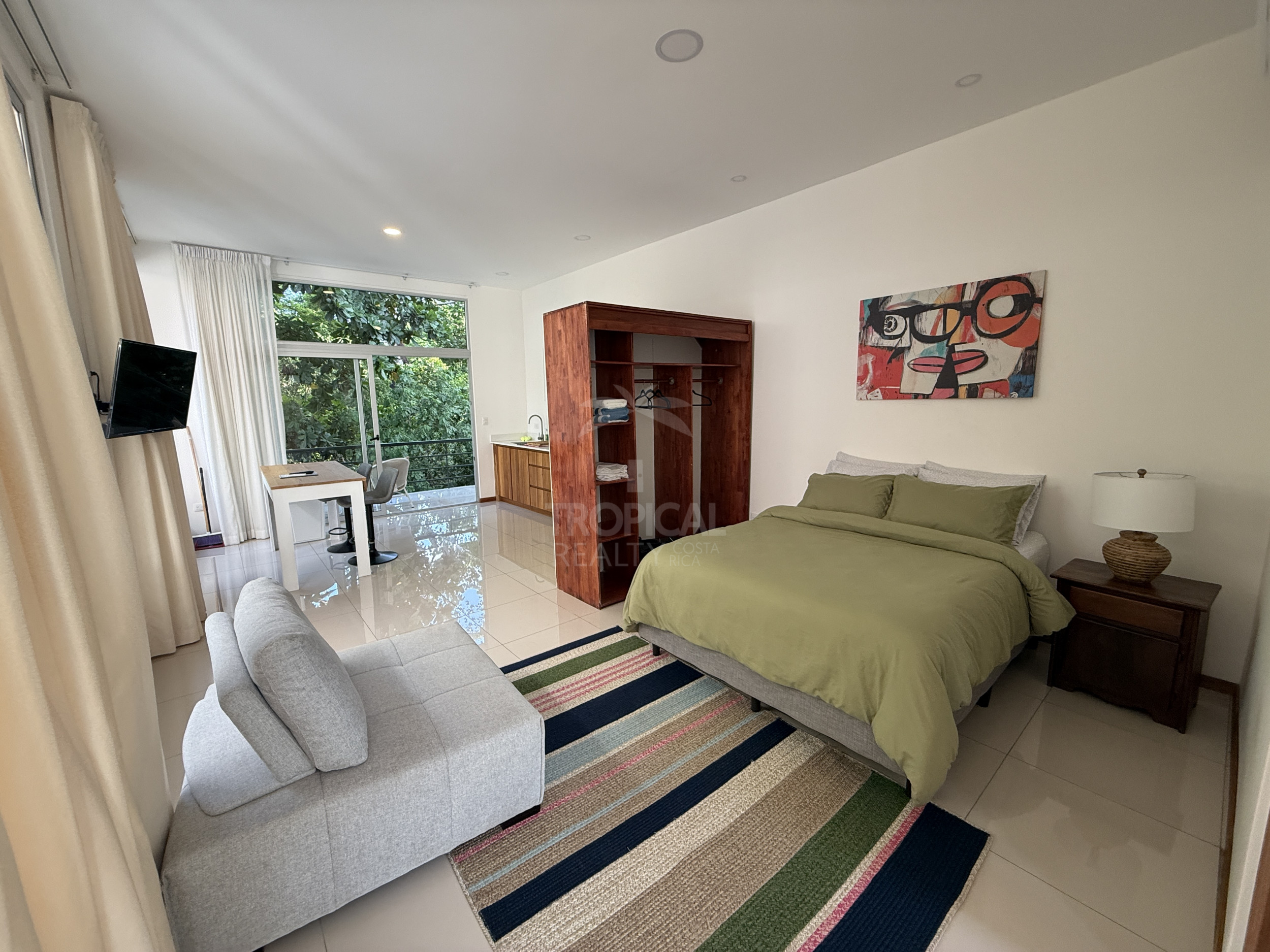 Long-Term Rental: Furnished 1-Bedroom Apartment in Surfside, Playa Potrero