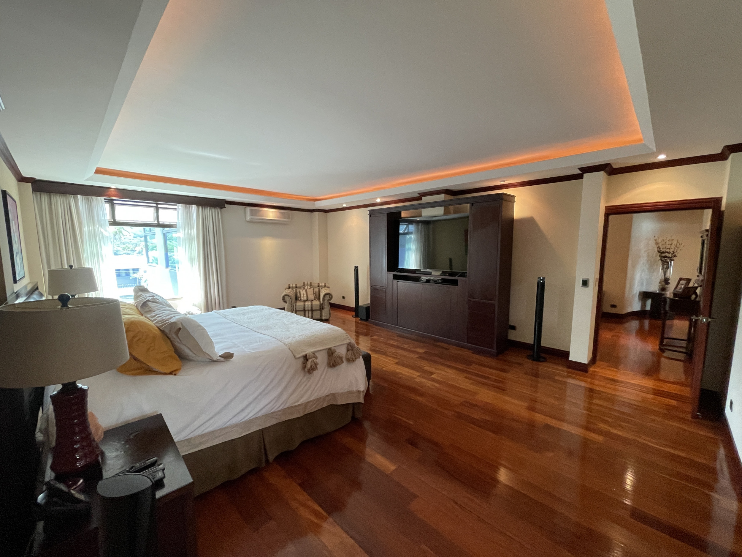 Trejos Montealegre, elegant apartment for sale