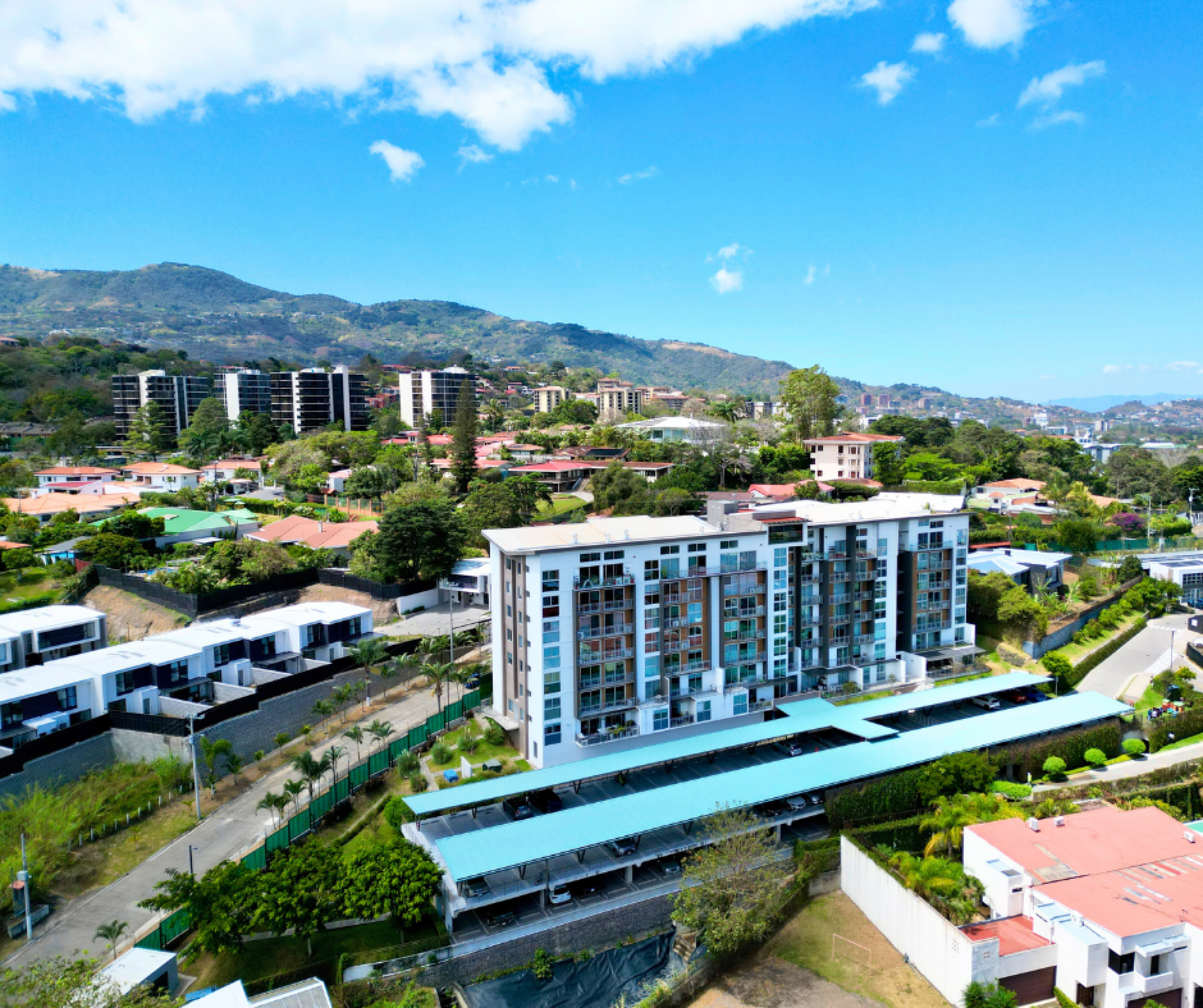 For Sale: 1-Bedroom Apartment in Escazú with Mountain Views and Exceptional Amenities