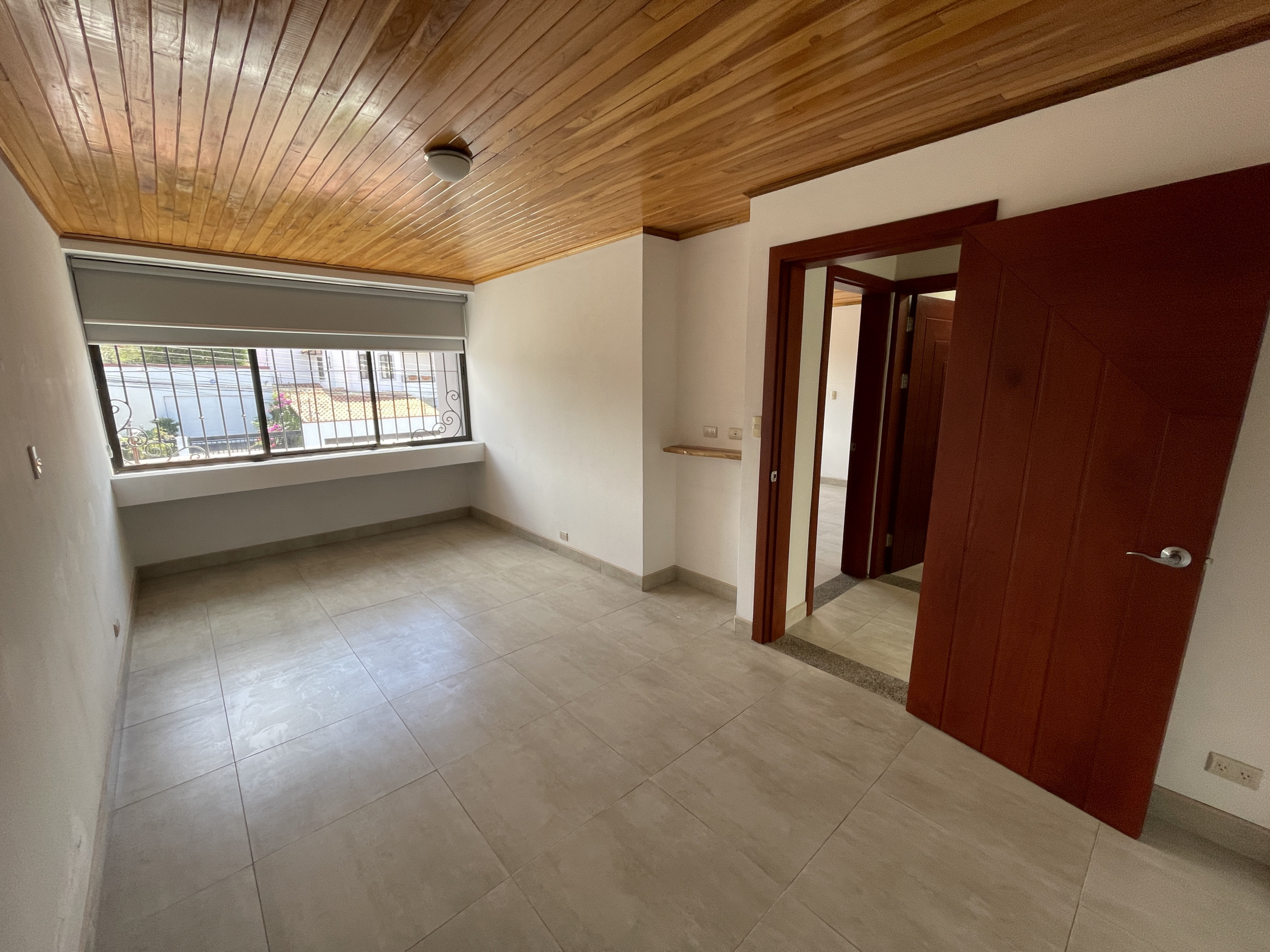 Detached House in Escazú, Trejos Montealegre: For Sale or Rent