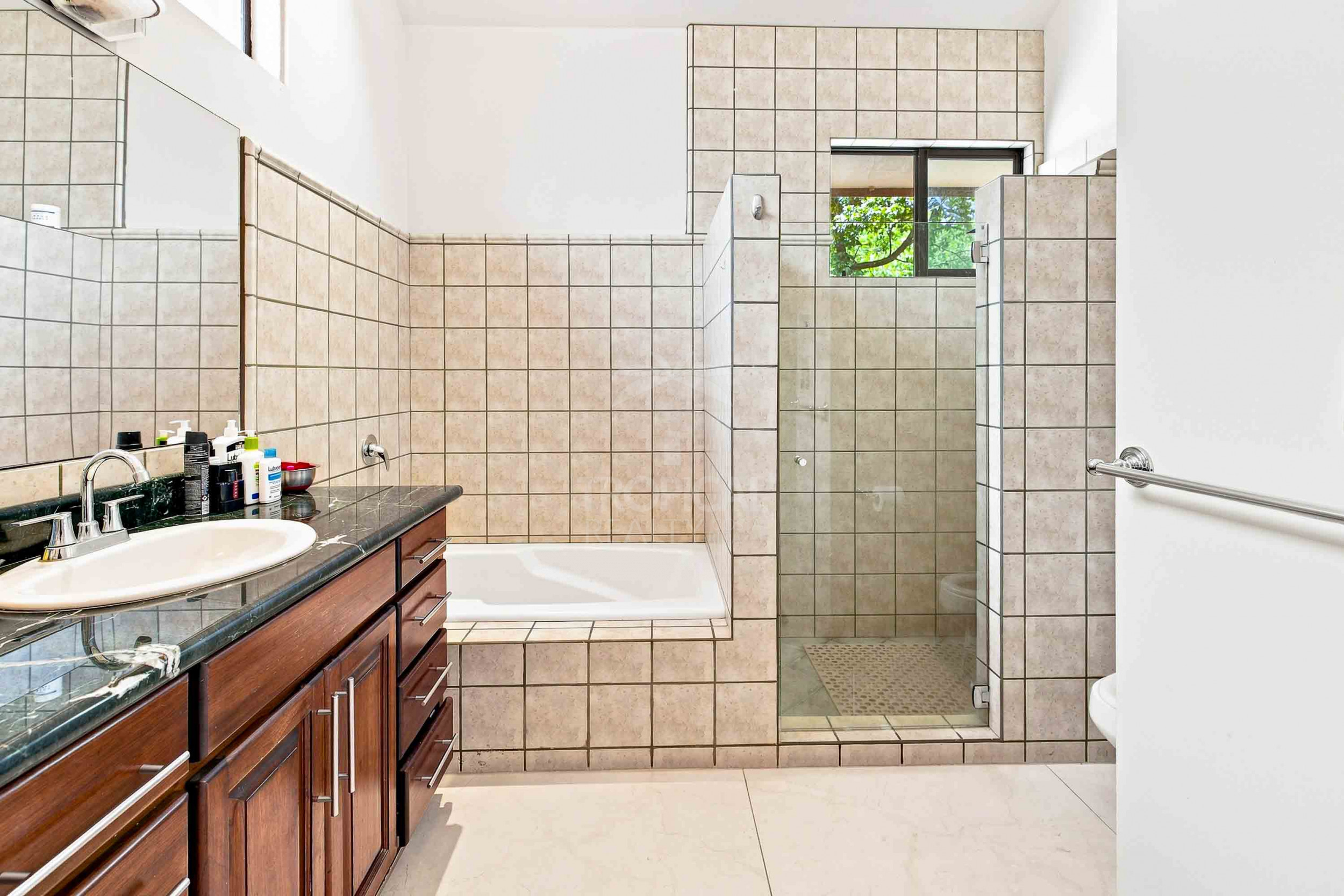 Valley View Luxury Home — Gated-Community Living in Santa Ana, Costa Rica