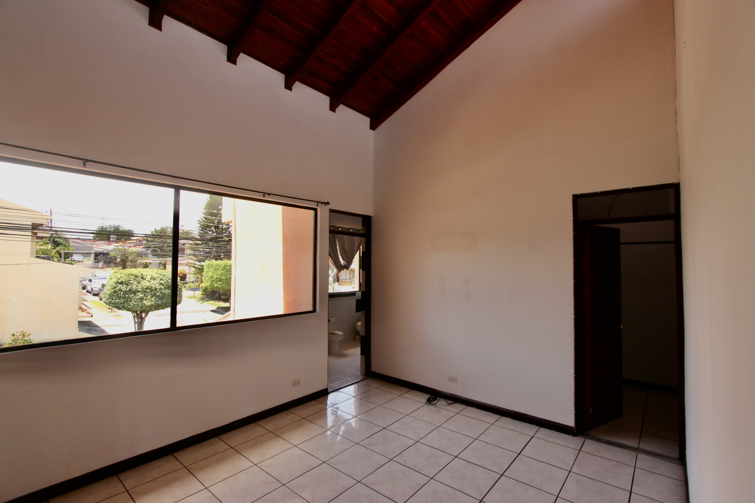 House for Sale in Gated Residential Community in Uruca SOLD