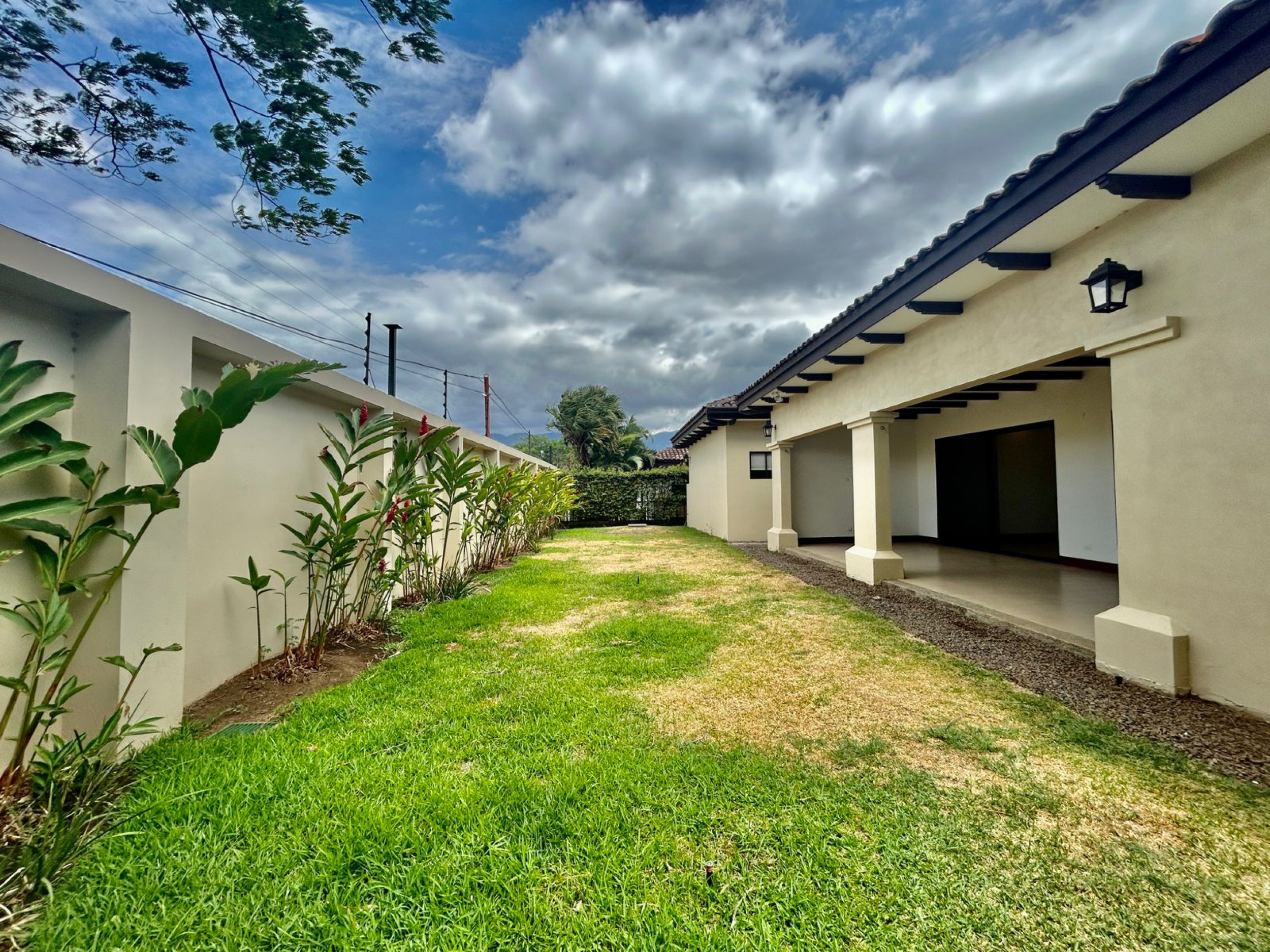 Charming Condo Home in Lindora, Santa Ana SOLD
