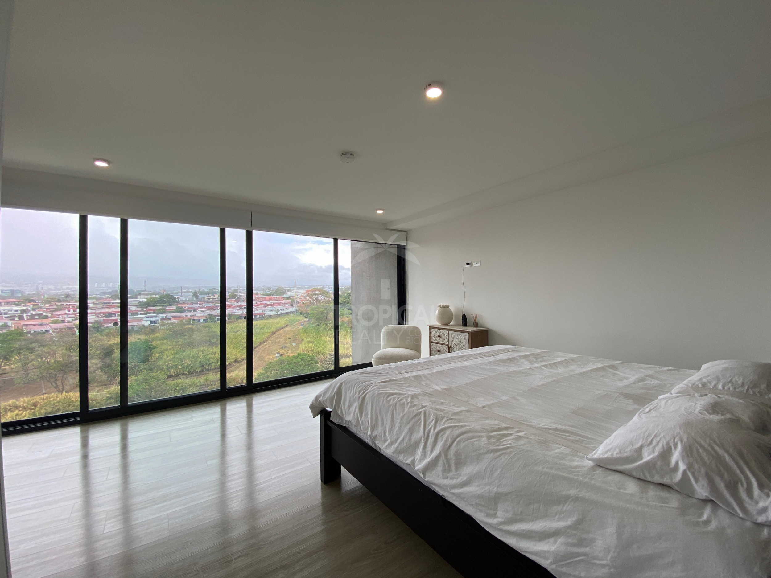 Modern Two-Level Apartment for Sale in Soho Paradisus – Rohrmoser