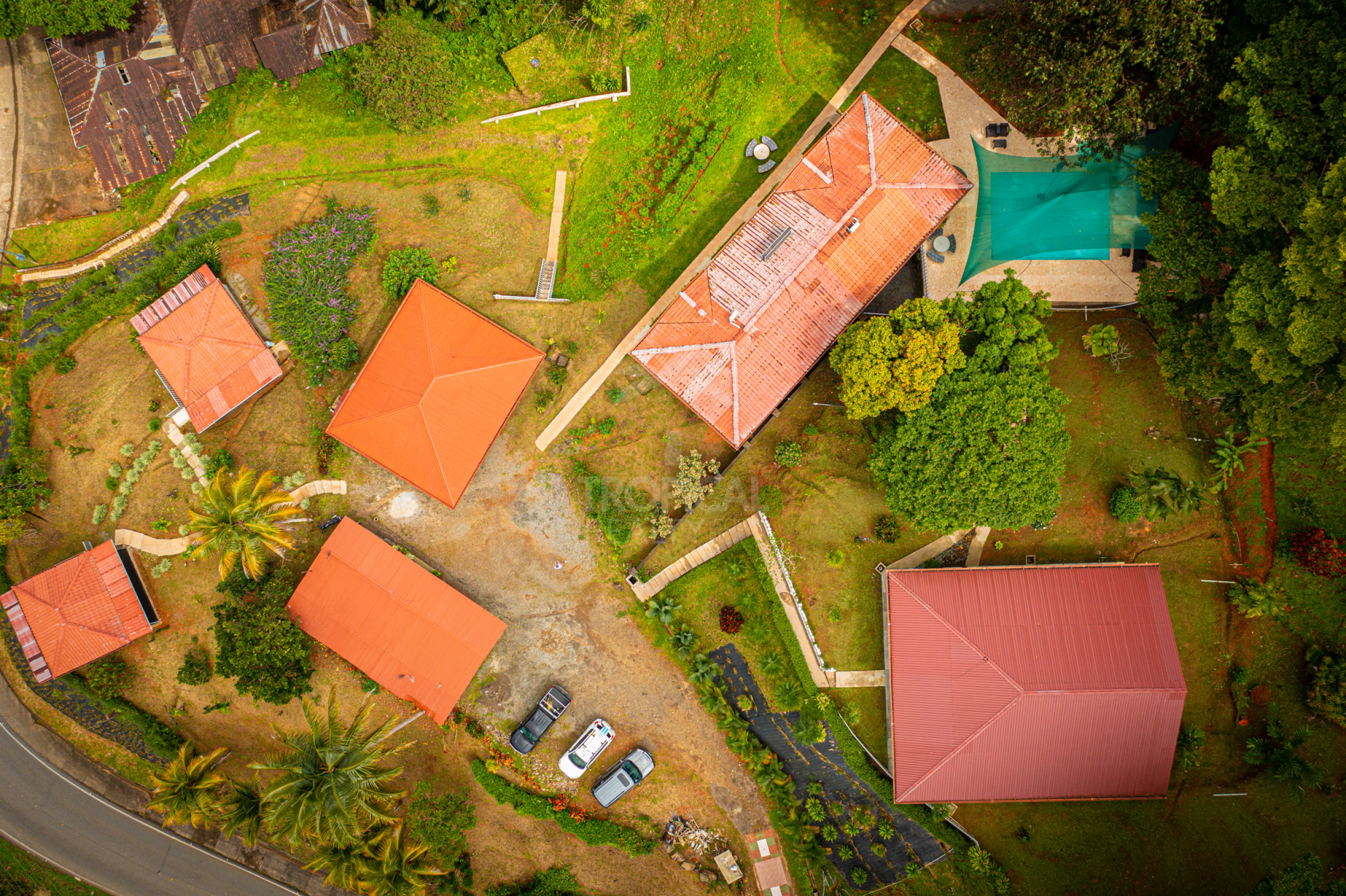 Ocean-View Boutique Hotel in Dominical – 13 Turn-Key Units on 1 Hectare