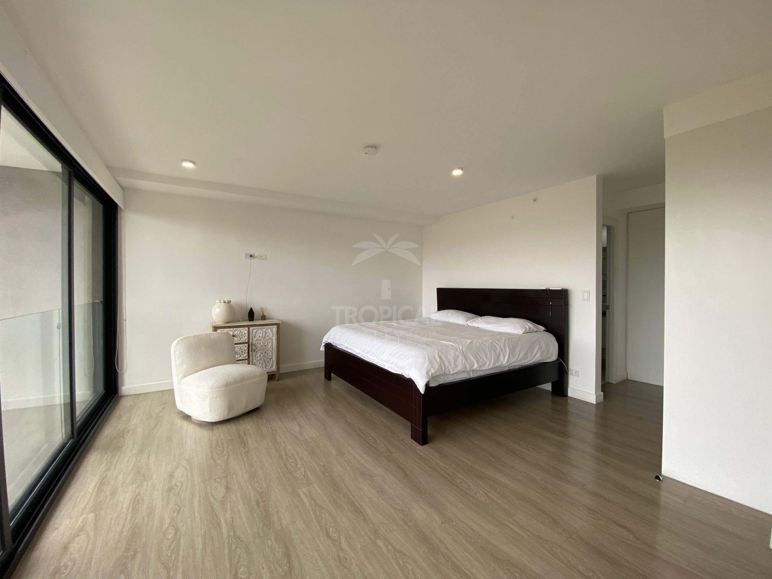 Modern Two-Level Apartment for Sale in Soho Paradisus – Rohrmoser