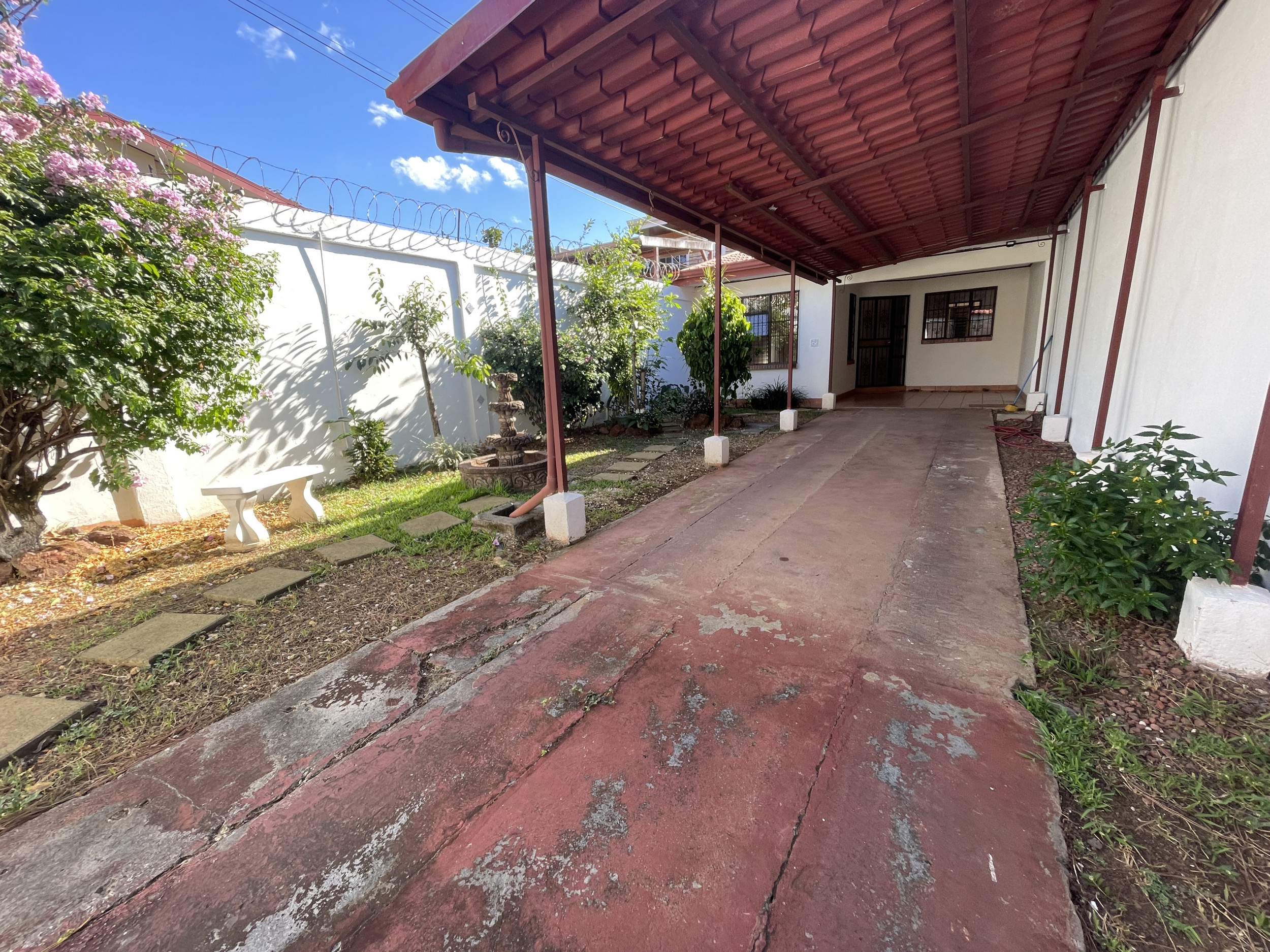 Ciudad Colon one story home for sale SOLD