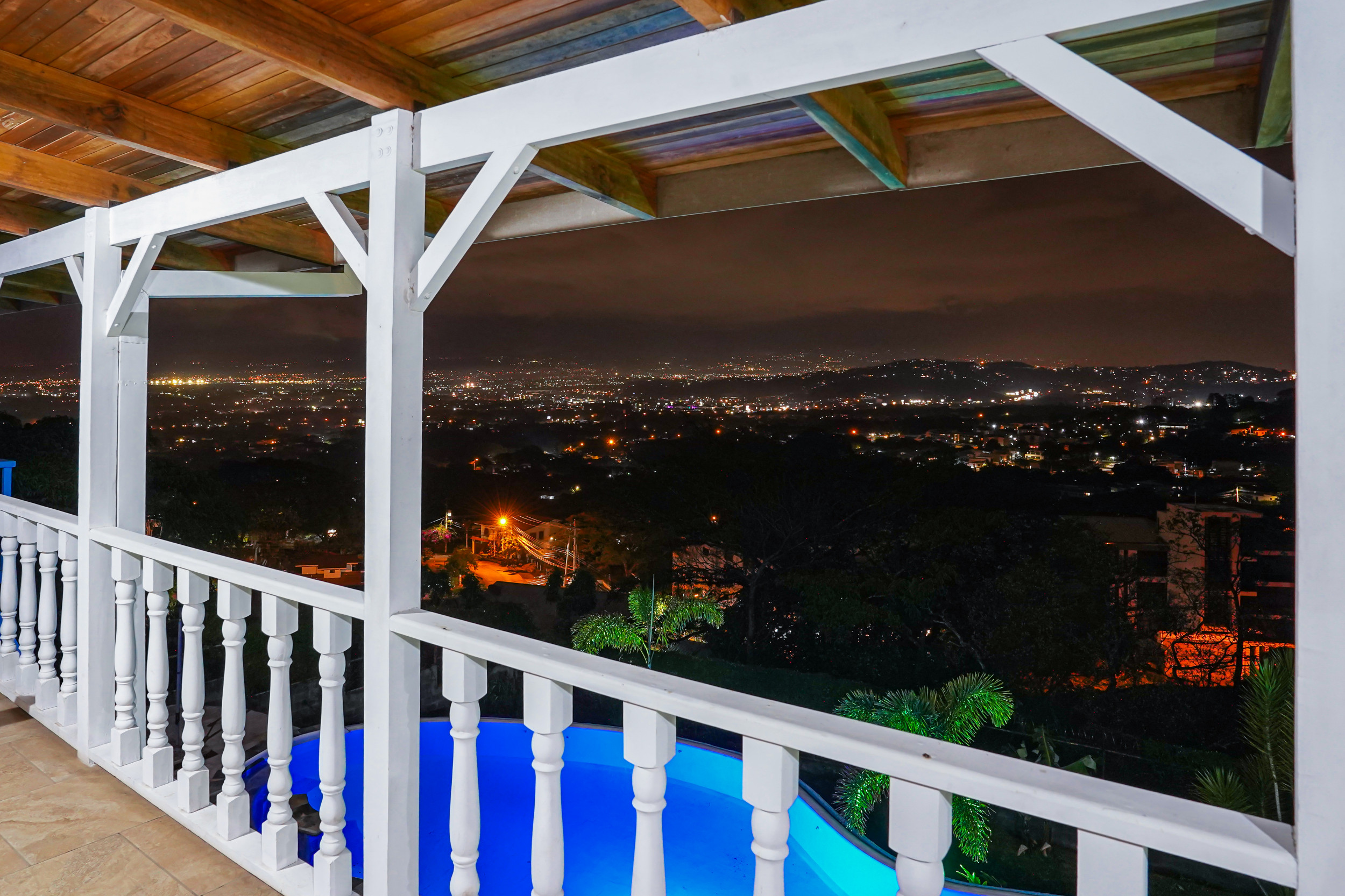 Piedades, Santa Ana, house for rent or sale, with pool