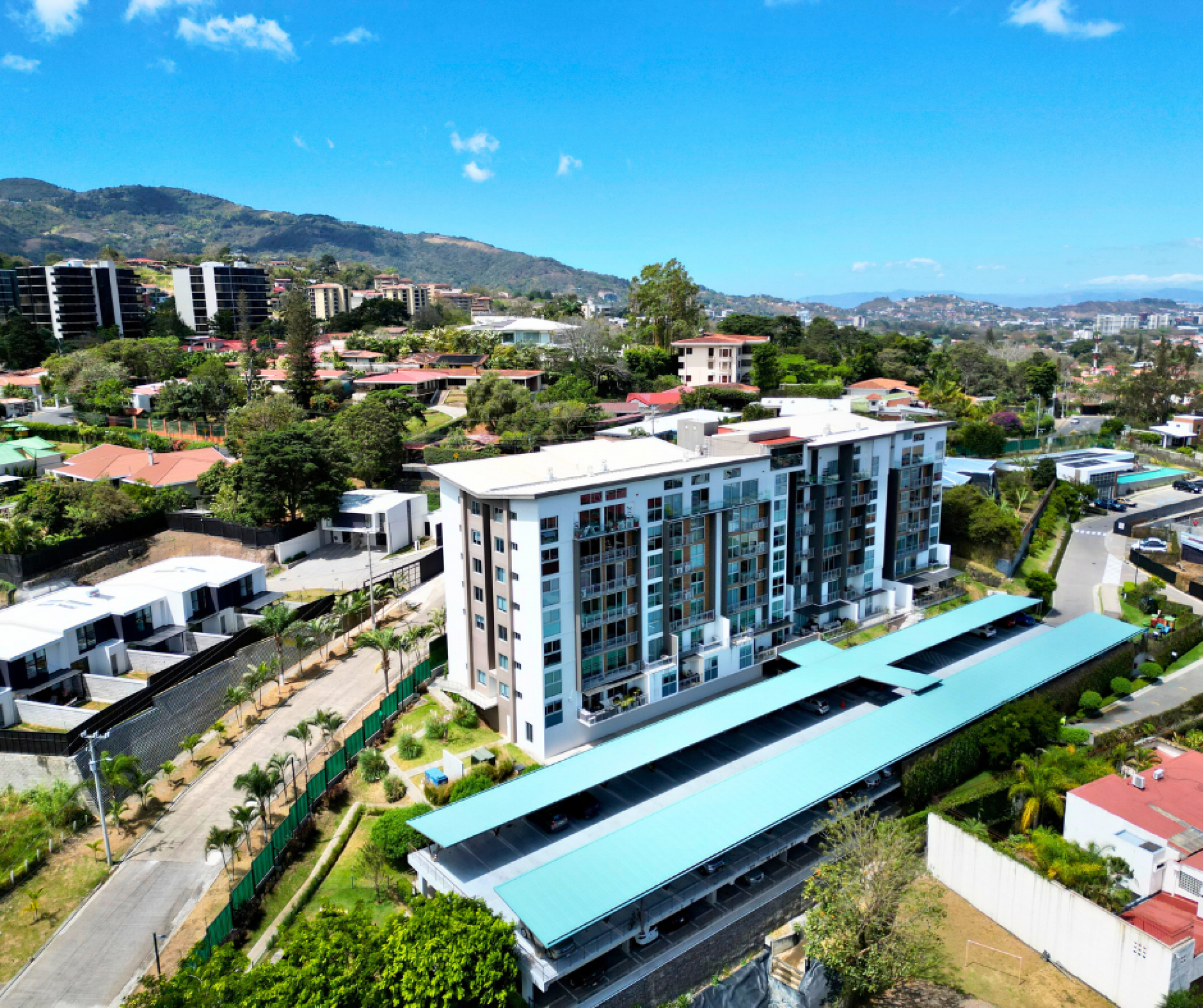 For Sale: 1-Bedroom Apartment in Escazú with Mountain Views and Exceptional Amenities