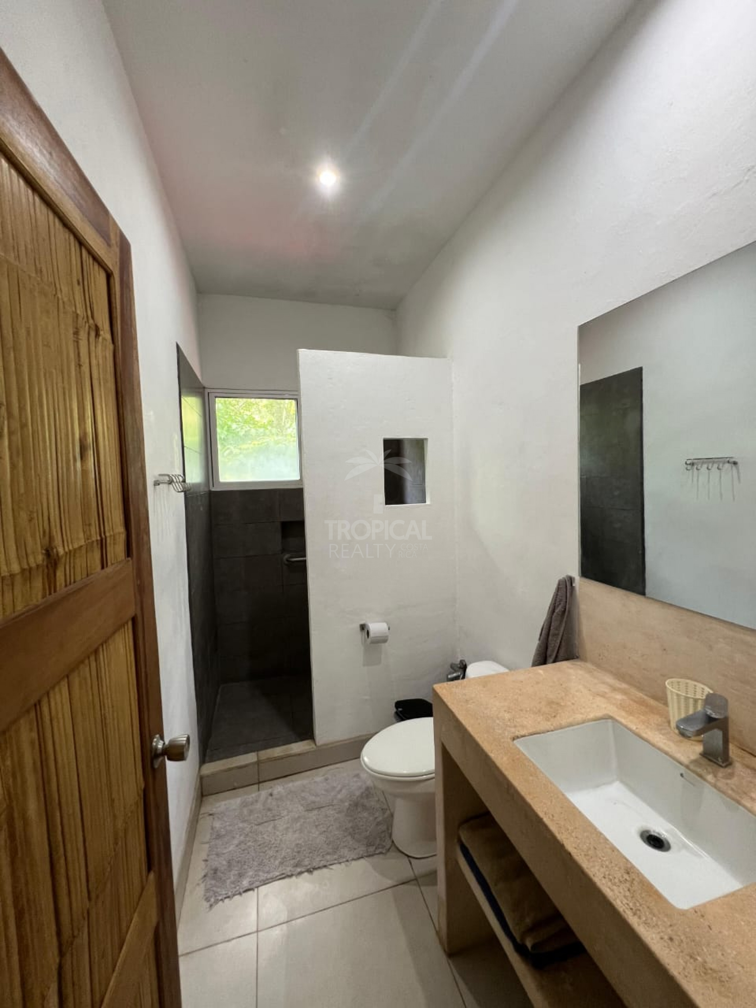 Apartment for Rent in Santa Teresa – Prime Location Near the Beach