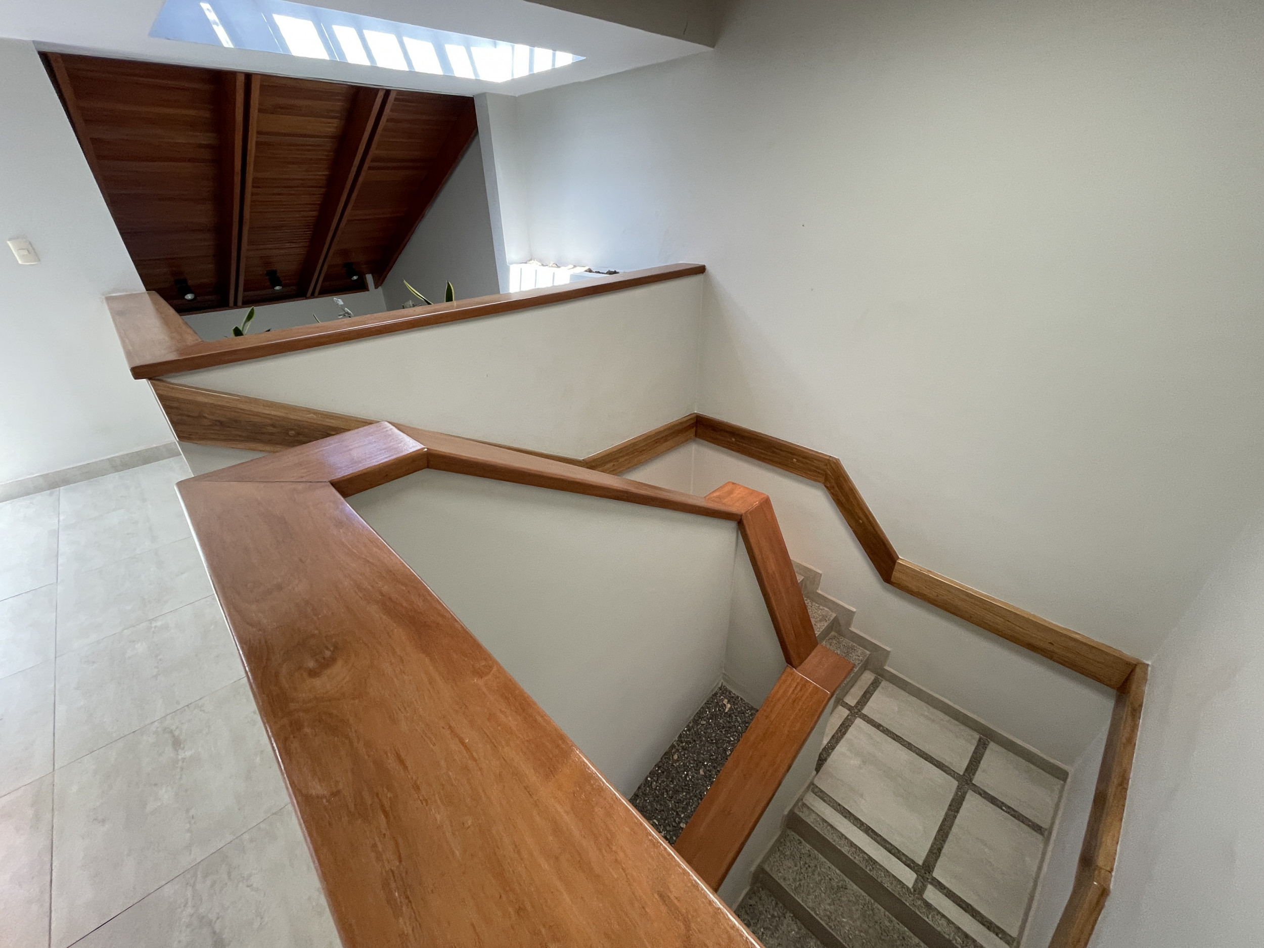 Detached House in Escazú, Trejos Montealegre: For Sale or Rent