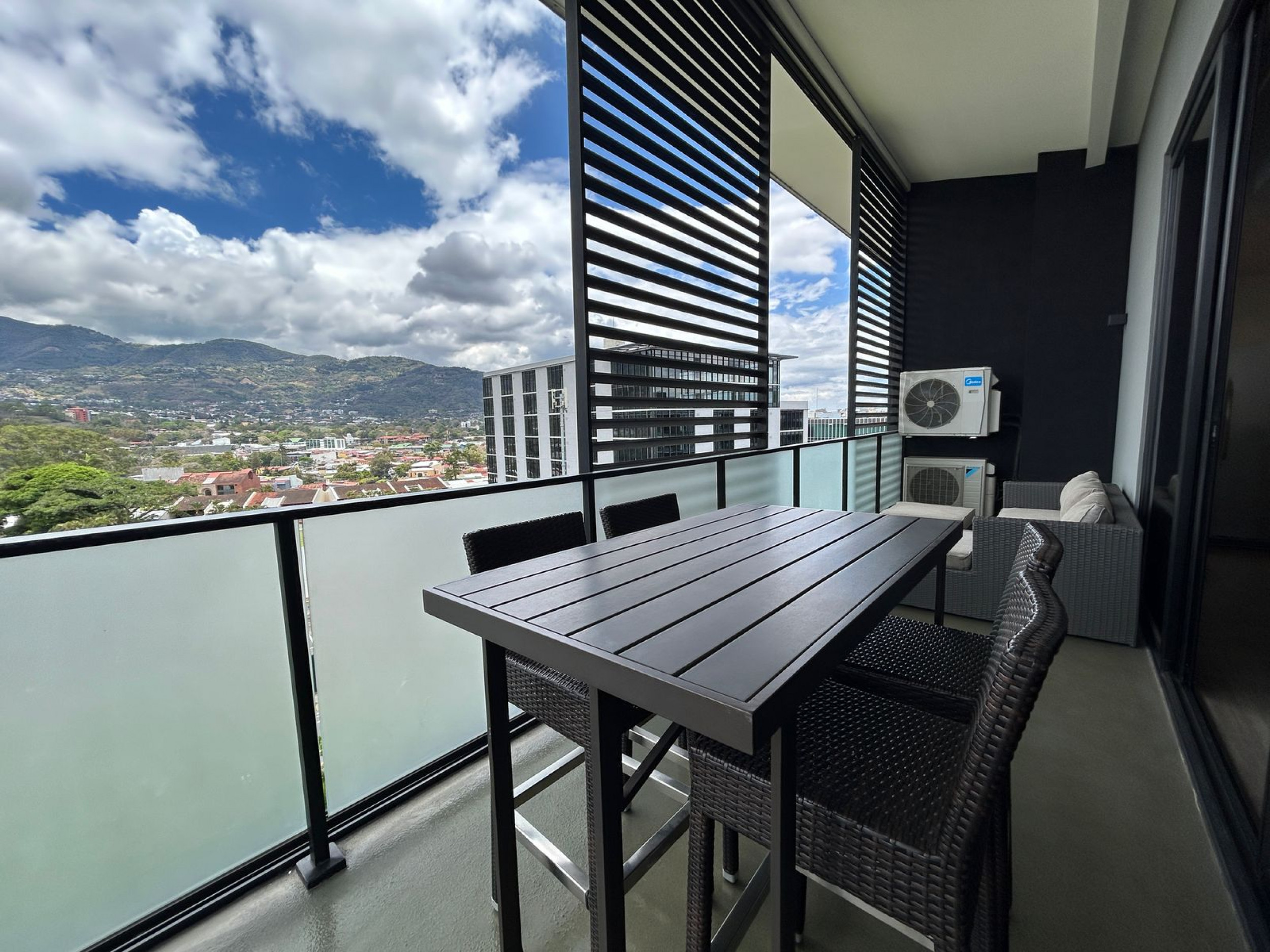 Fully Furnished Luxury Apartment in Escazú Village – Style, Comfort & Prime Location