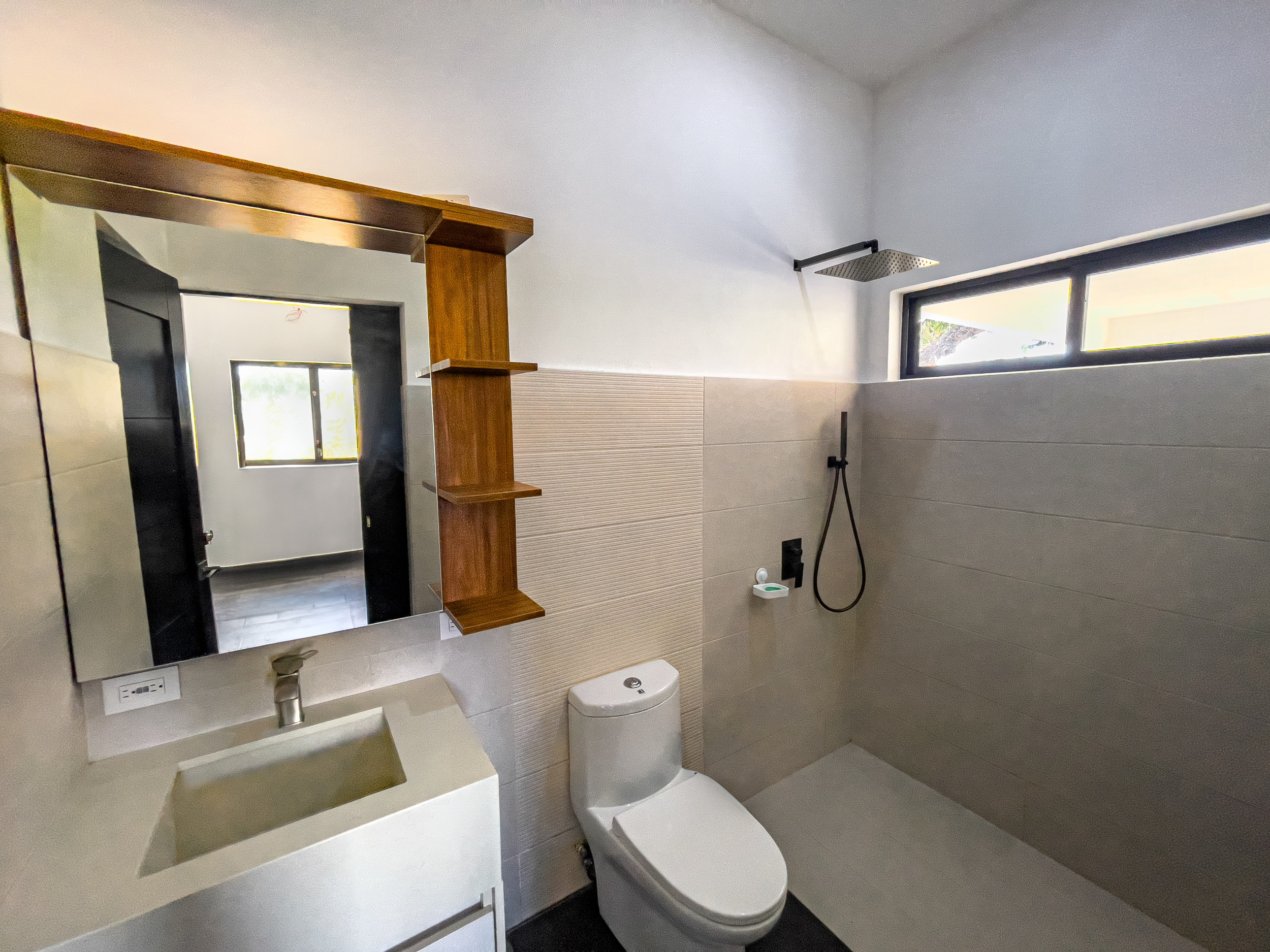 Exceptional Home with Ocean and Jungle Views – Just Minutes from Santa Teresa