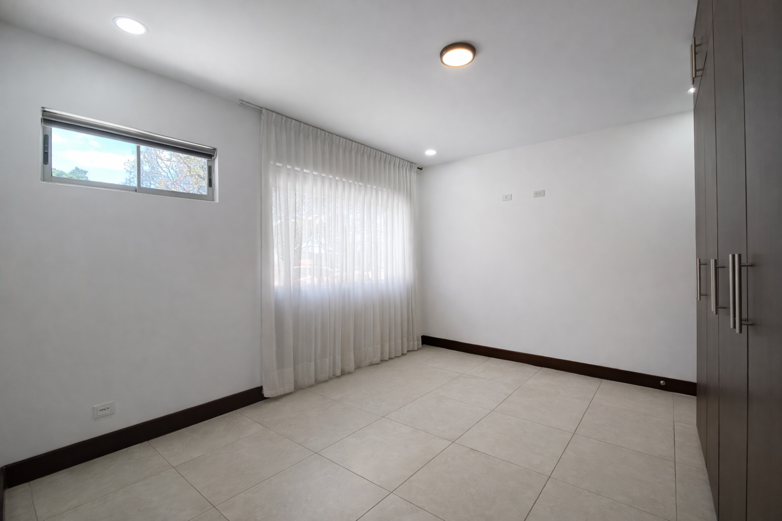 Modern Two-Story Home for Rent in La Rambla – Panasonic Area, Alajuela