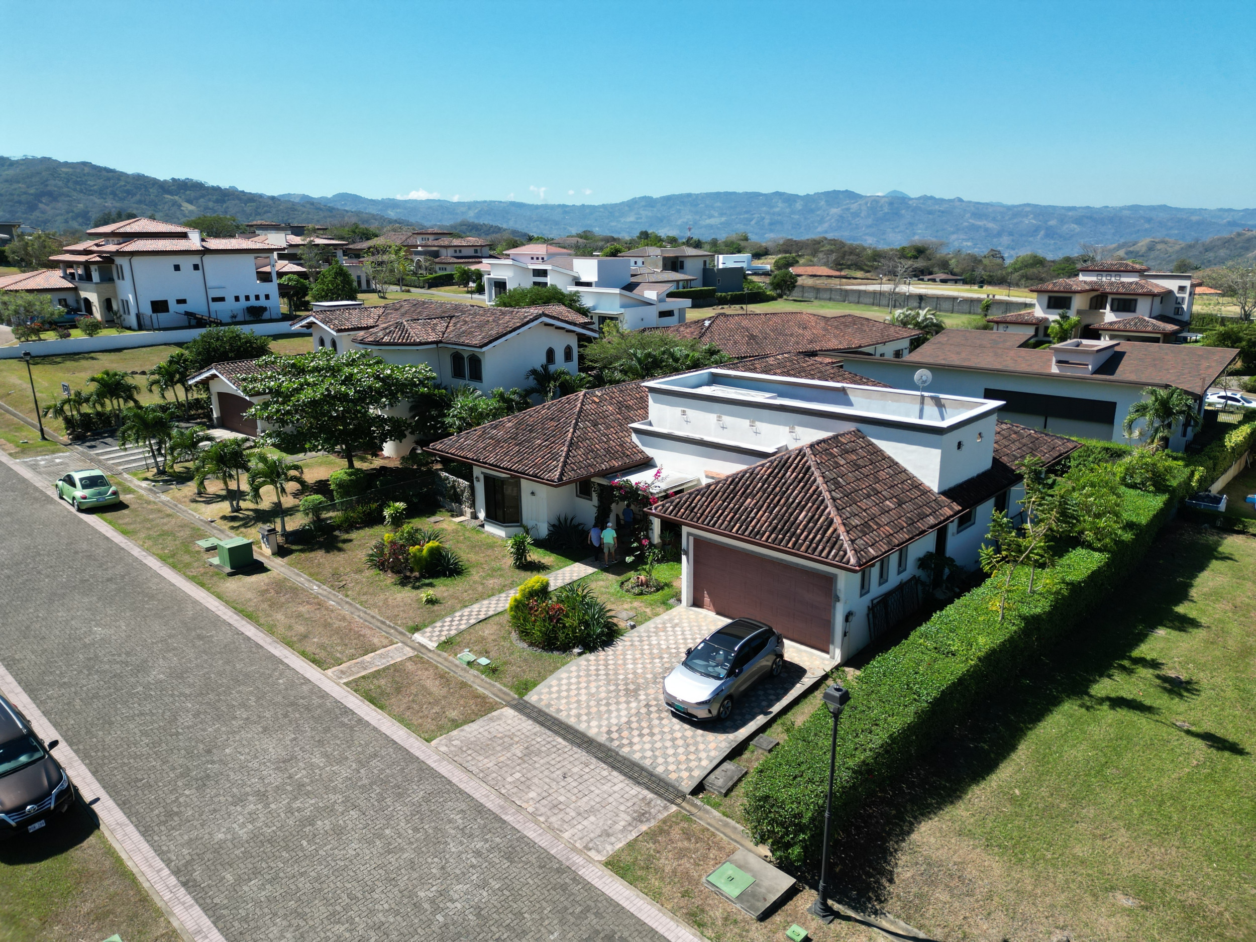 House for sale in a condominium within Ciudad-Hacienda Los Reyes