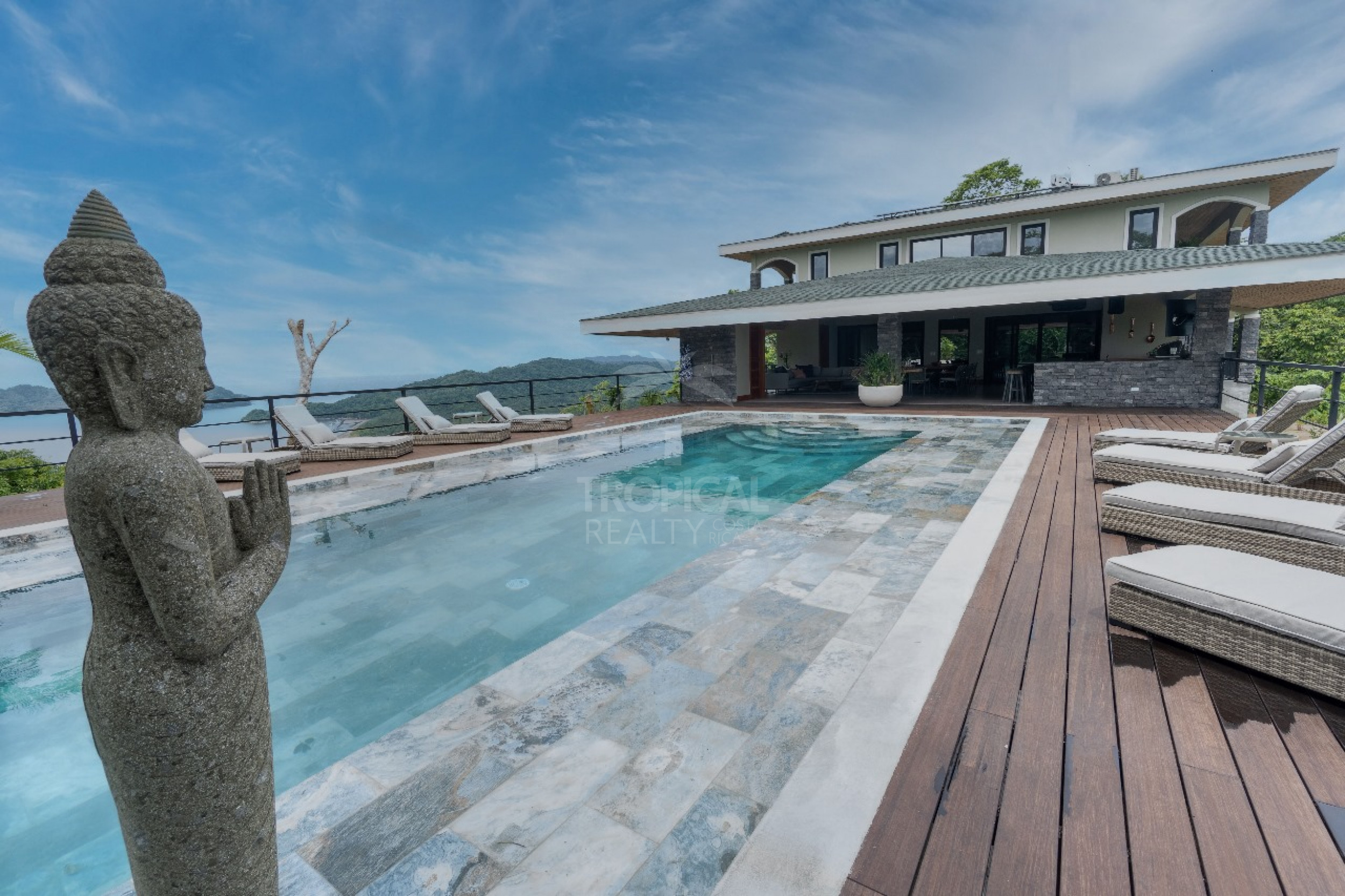 Luxury Residence with Infinity Pool and 360° ocean views in Costa Rica's "Blue Zone"