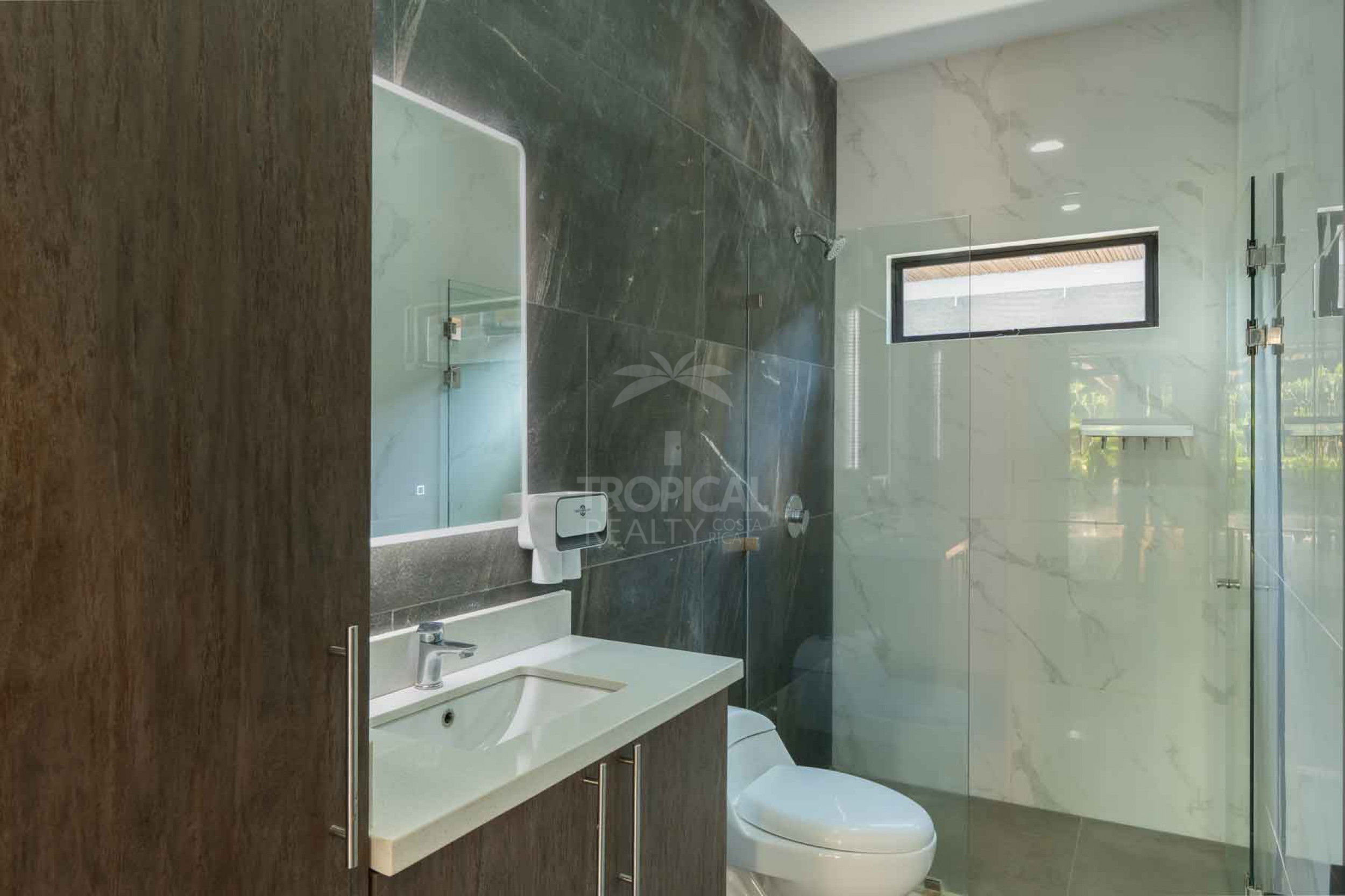 Modern Home for Sale in Tamarindo with Pool, Guest Casita SOLD