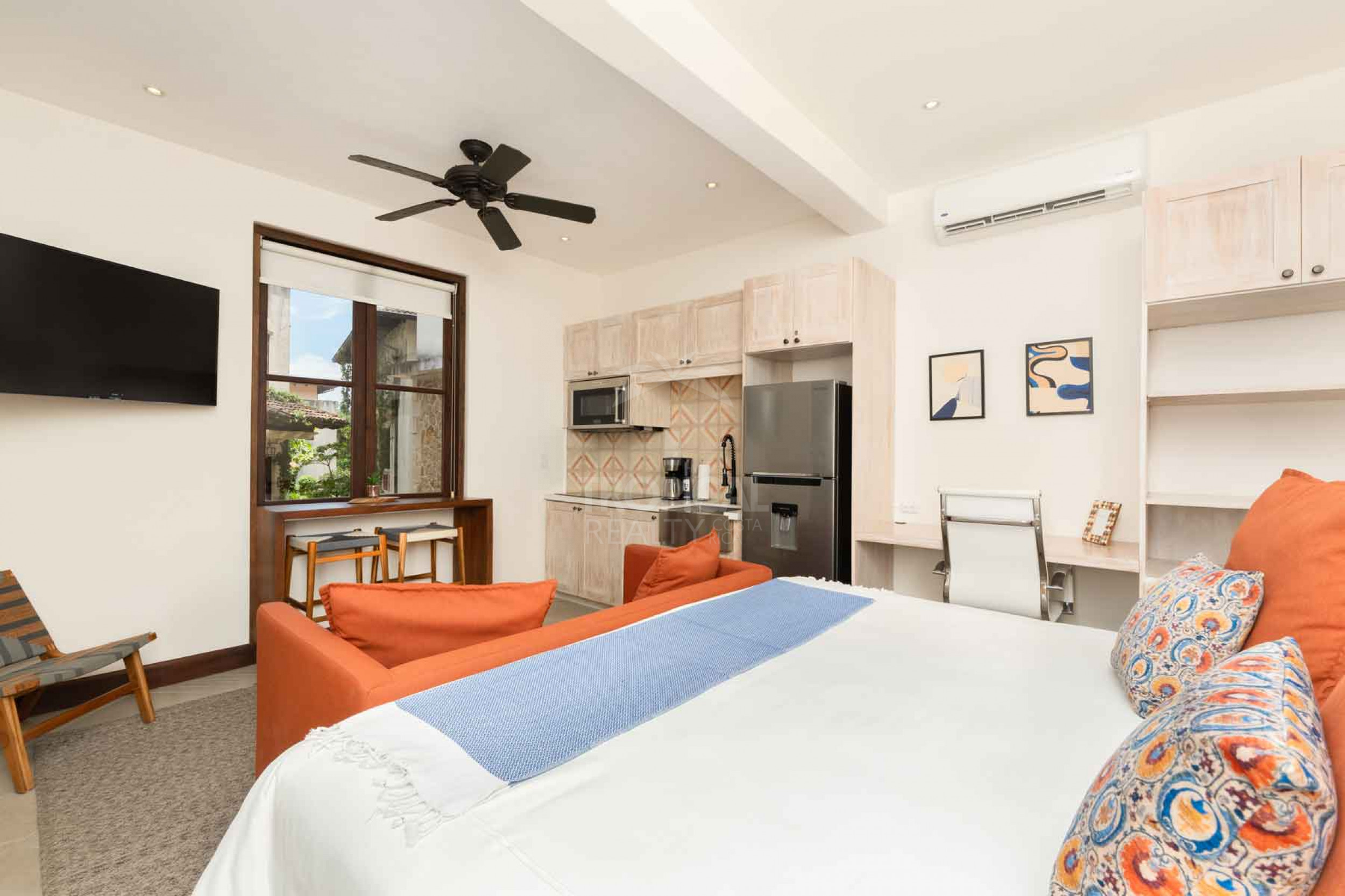 Modern Studio Residence Just Steps from the Beach in Las Catalinas