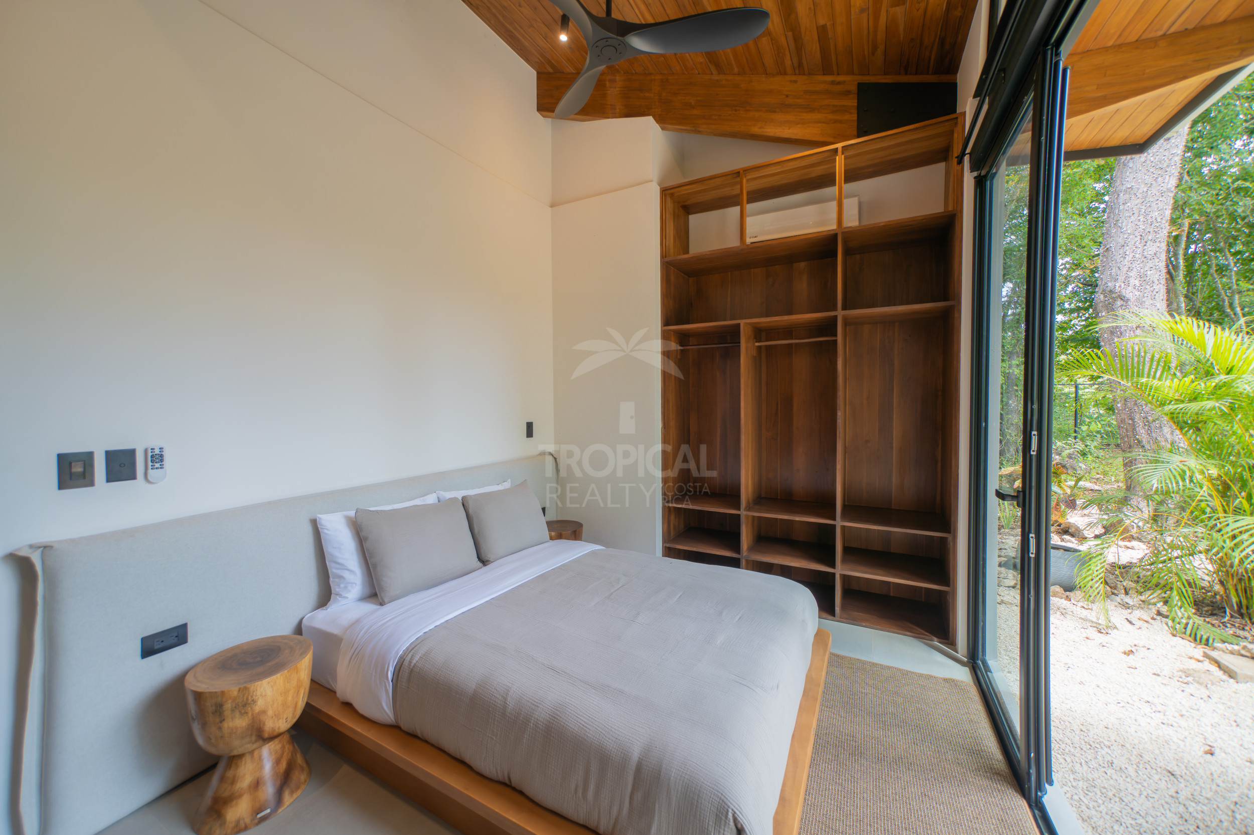 Luxury Ocean View Villa in Santa Teresa – 7,204 m² of Privacy & Nature