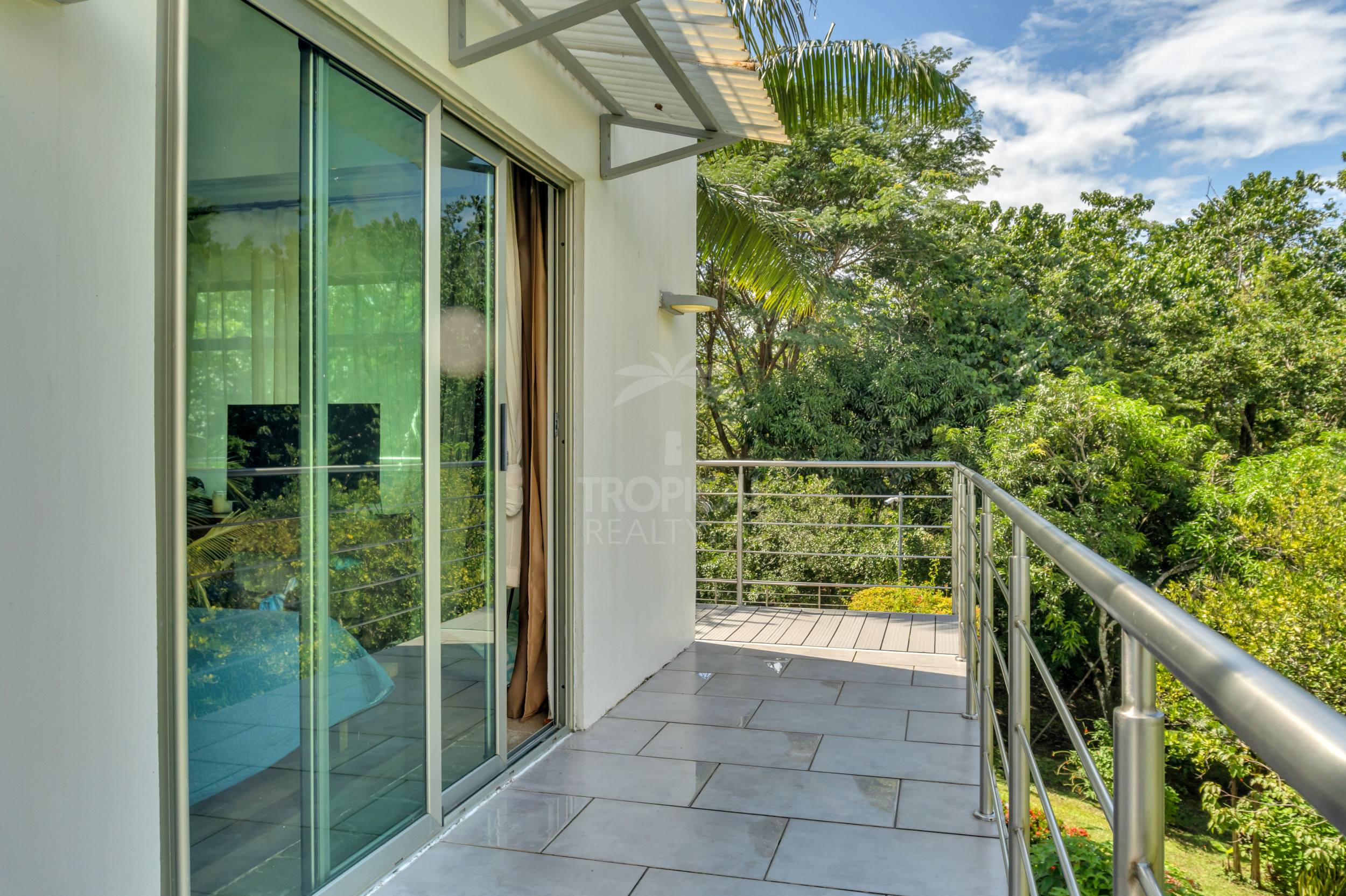 Modern Jungle Villa in Las Delicias – Santa Teresa
