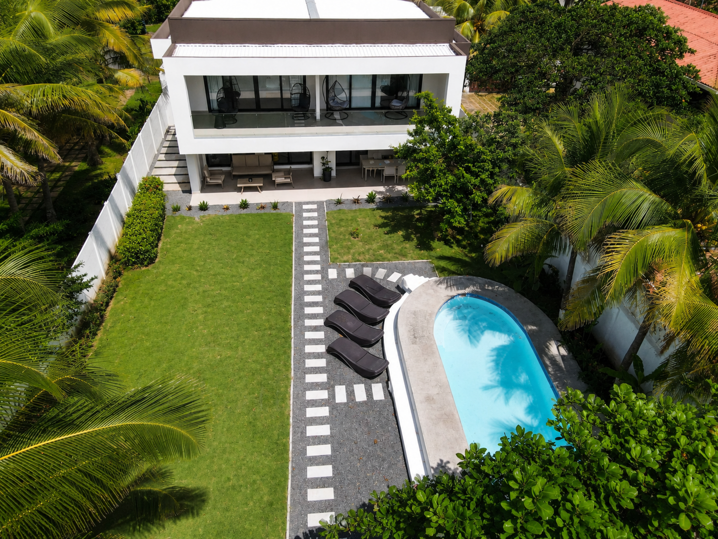 Luxury Oceanfront Living in Playa Tivives, Costa Rica