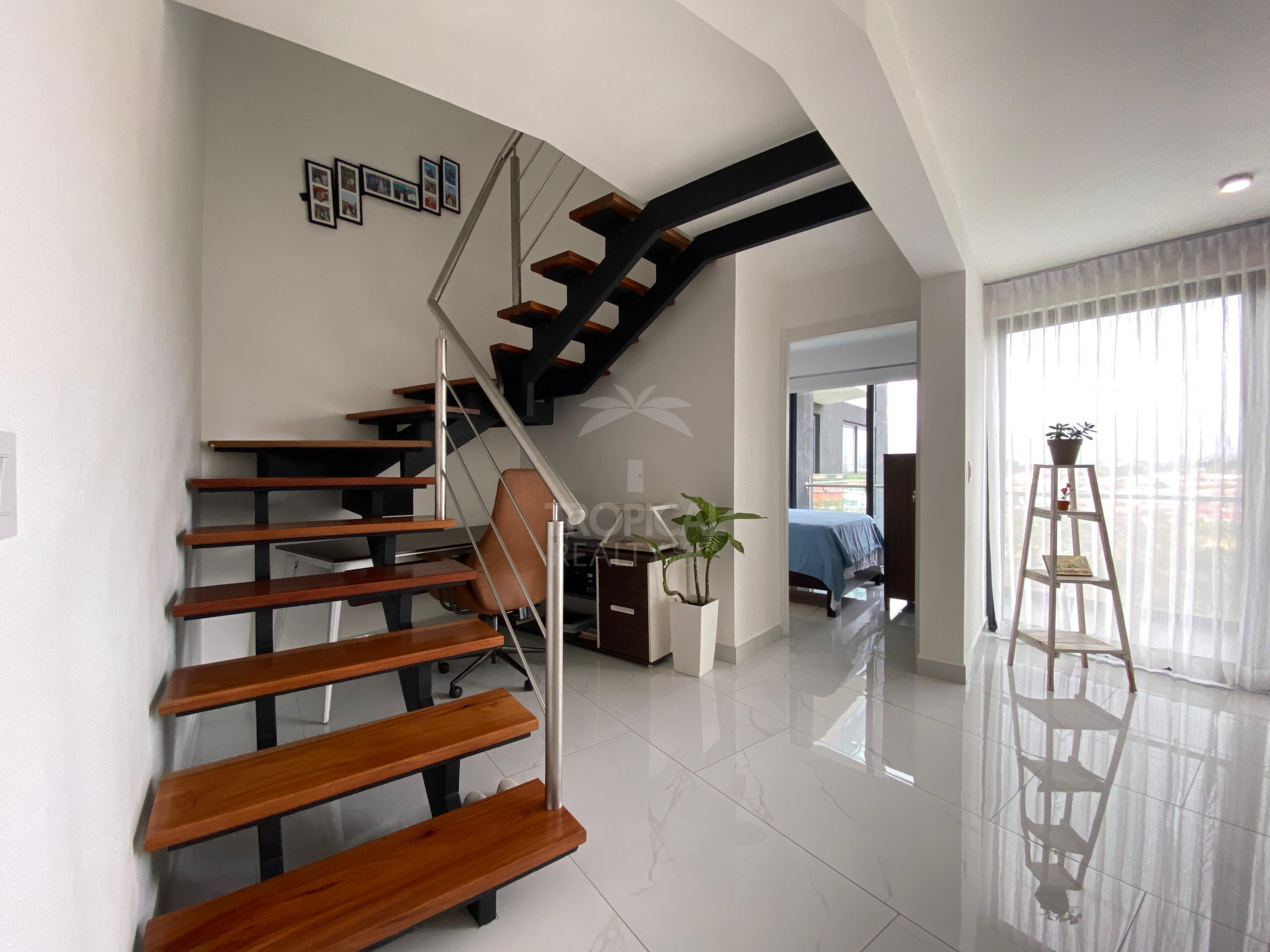 Modern Two-Level Apartment for Sale in Soho Paradisus – Rohrmoser
