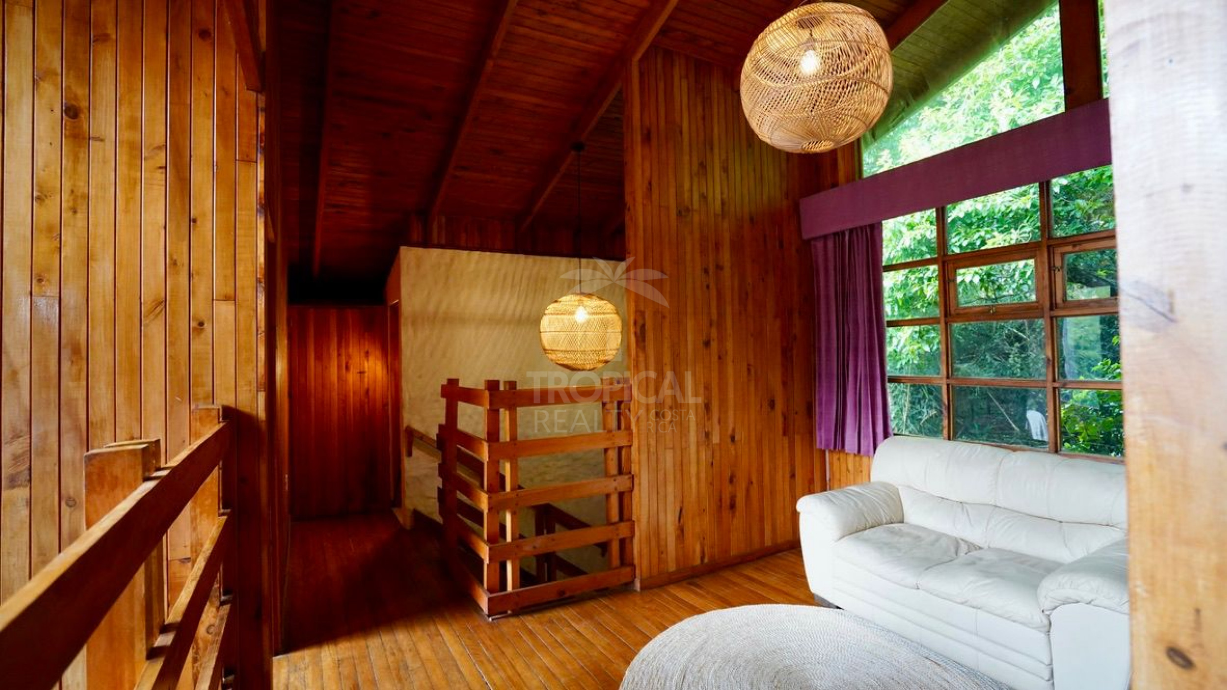 Chalet de Montaña Amueblado en Alquiler en El Tirol, Heredia