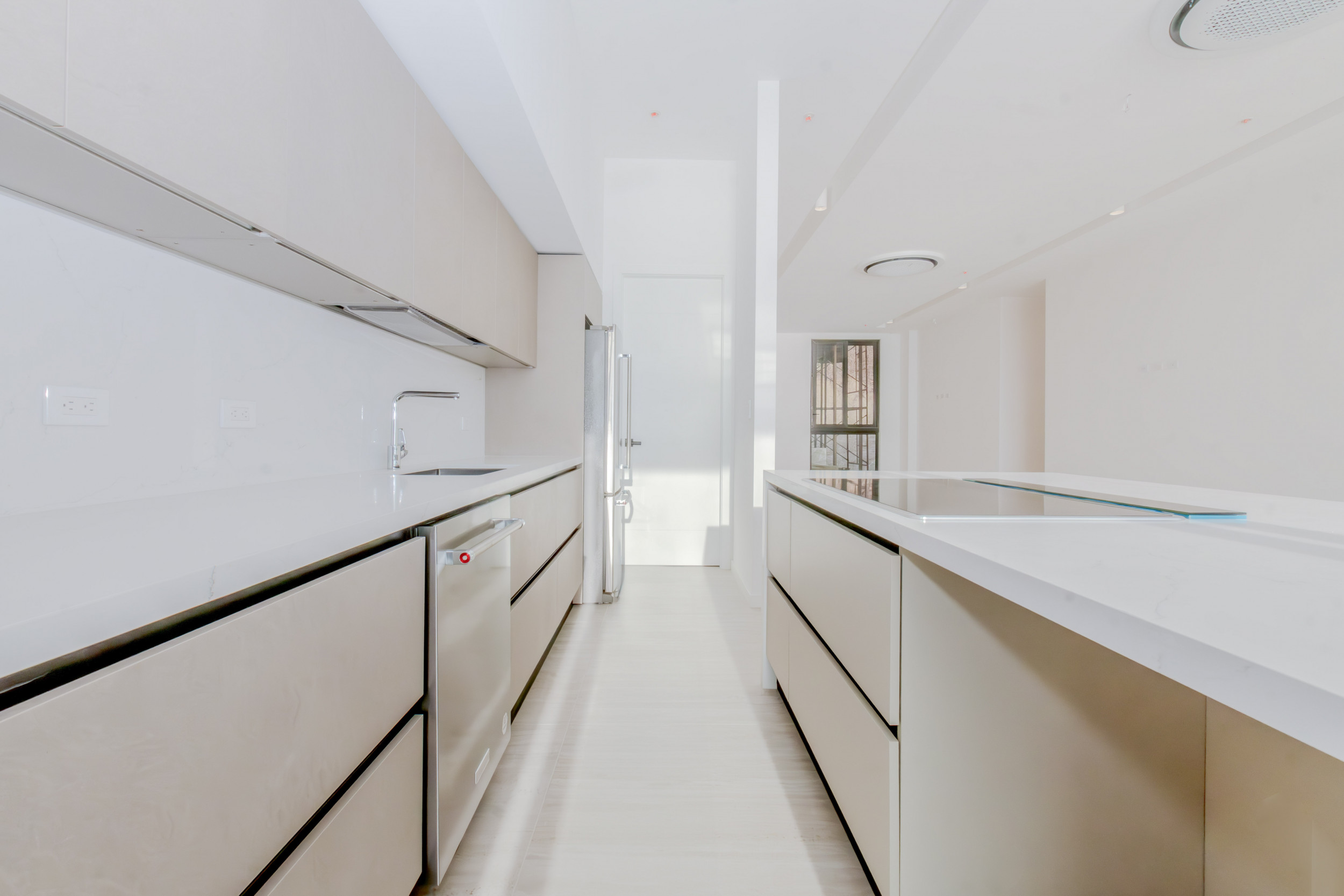 Luxurious Beachfront Apartment for Sale in Herradura, Puntarenas: Nerea Apartments