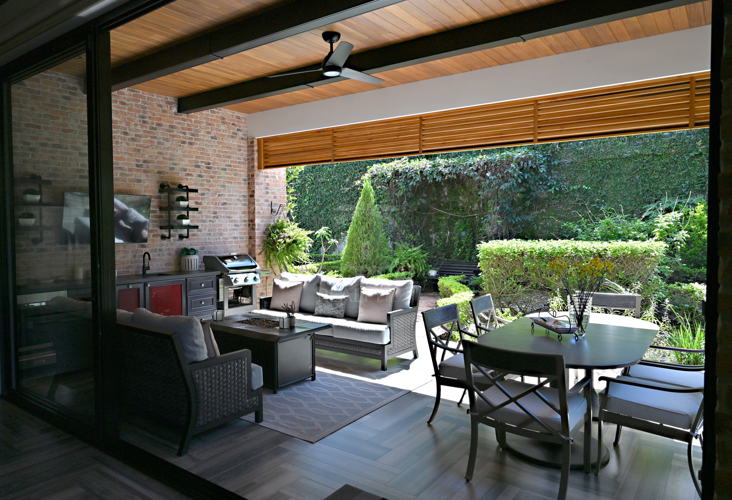 Single-Story Home for sale, Oro Sol Condominium in Río Oro