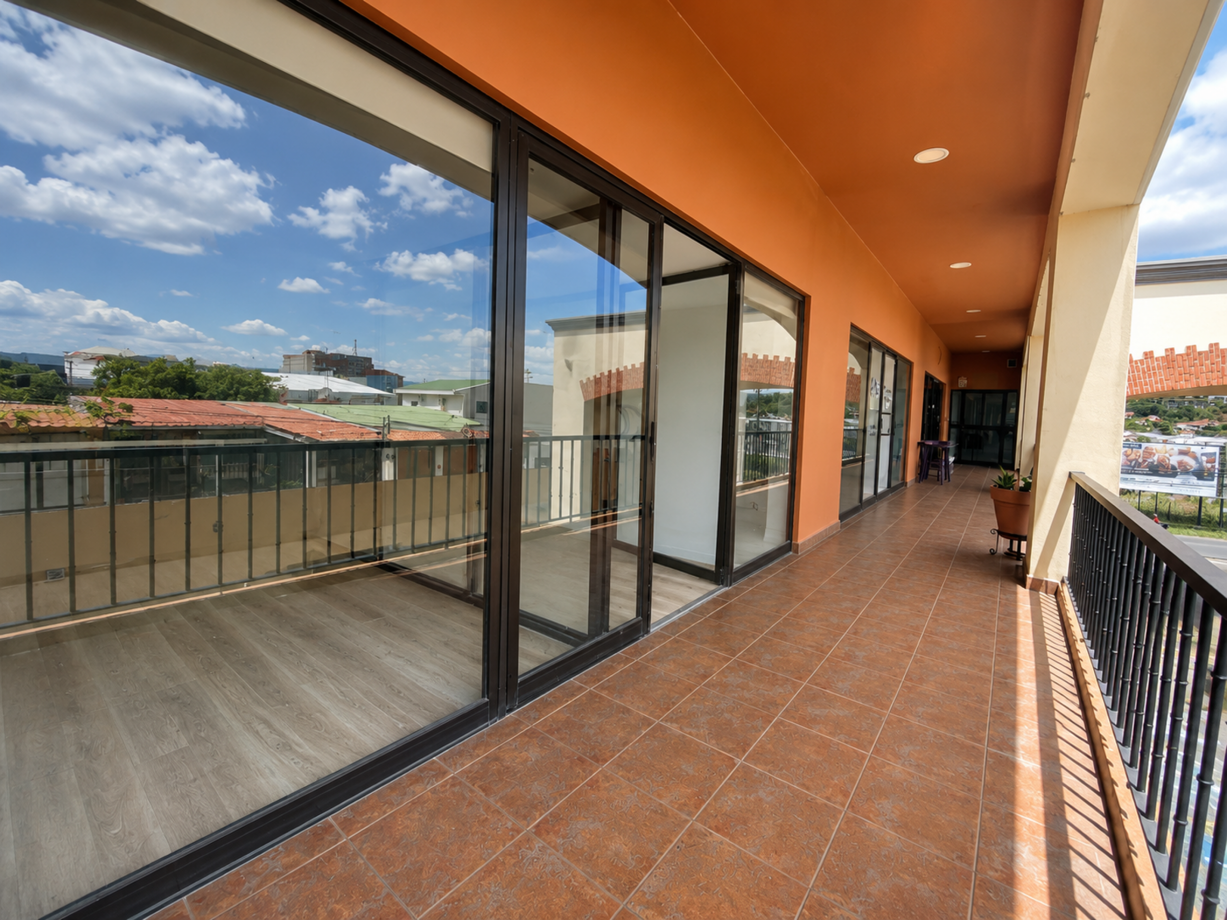 Commercial Space for Rent – Plaza Acuarium, Guachipelín, Escazú RENTED