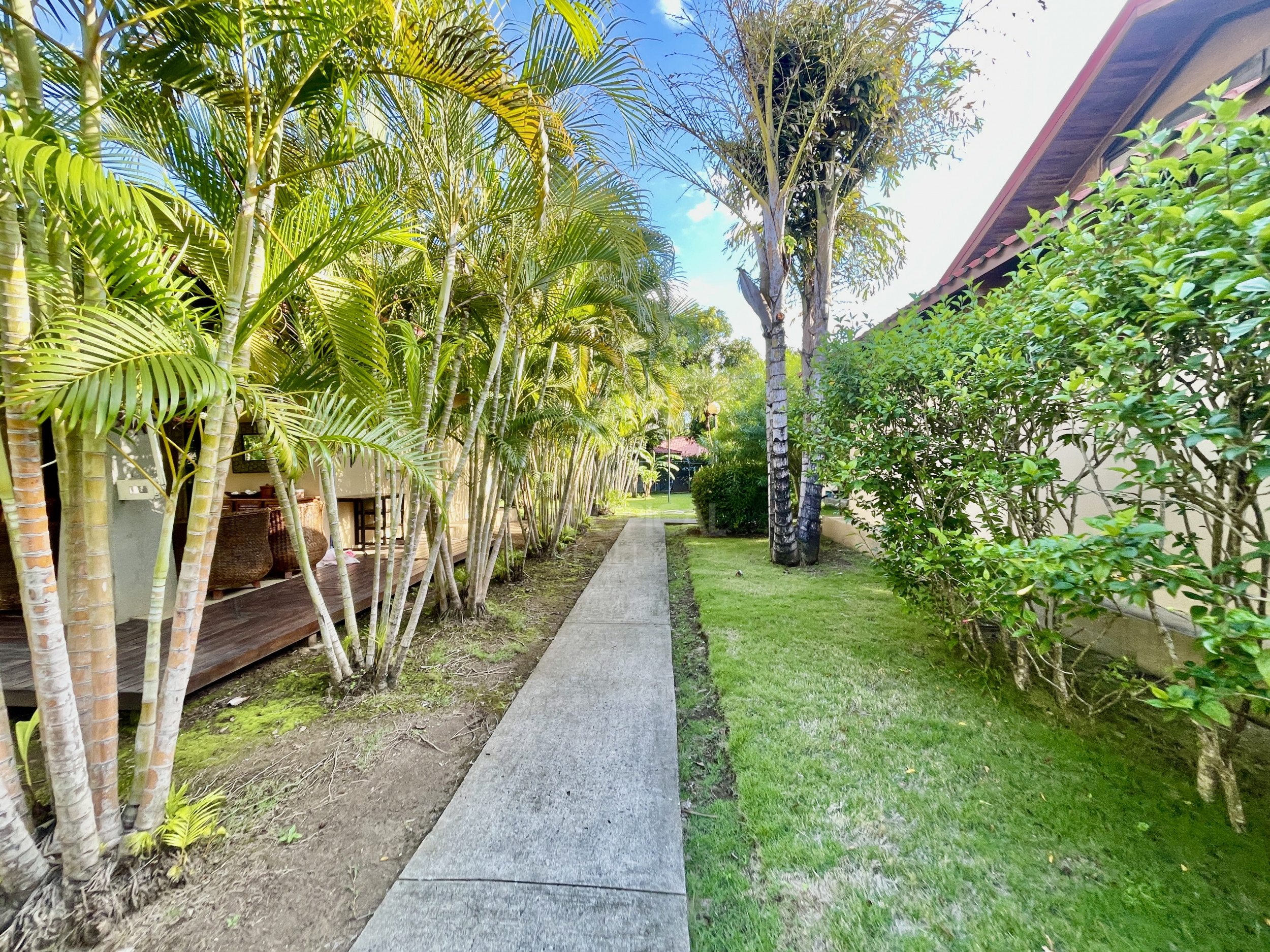 Turnkey Luxury Villa in Playa Potrero & Penca– High-Return Investment on Guanacaste’s Golden Coast