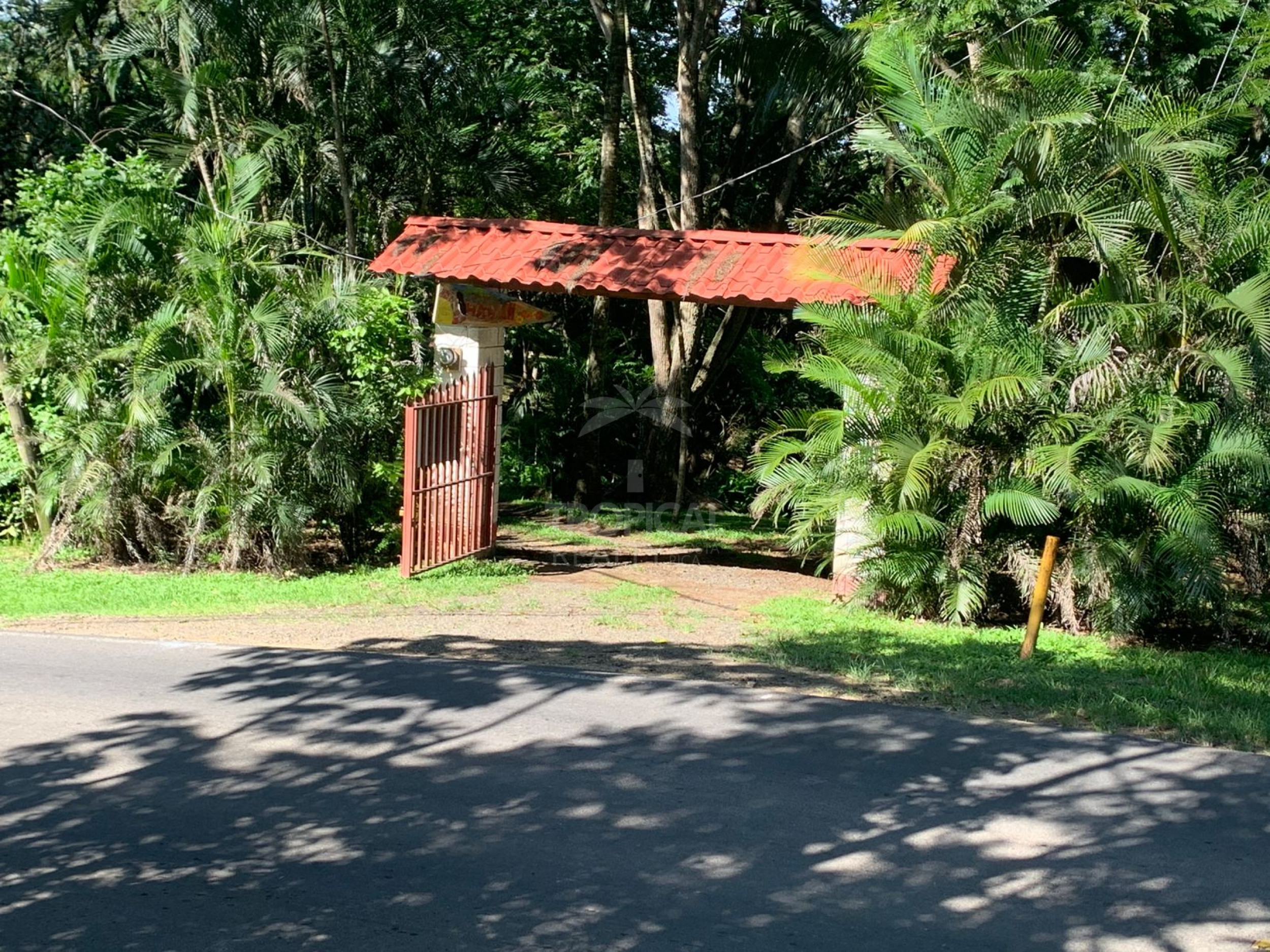 Farm for Sale in Turrúcares – Riverfront with Pools & Ecotourism Potential