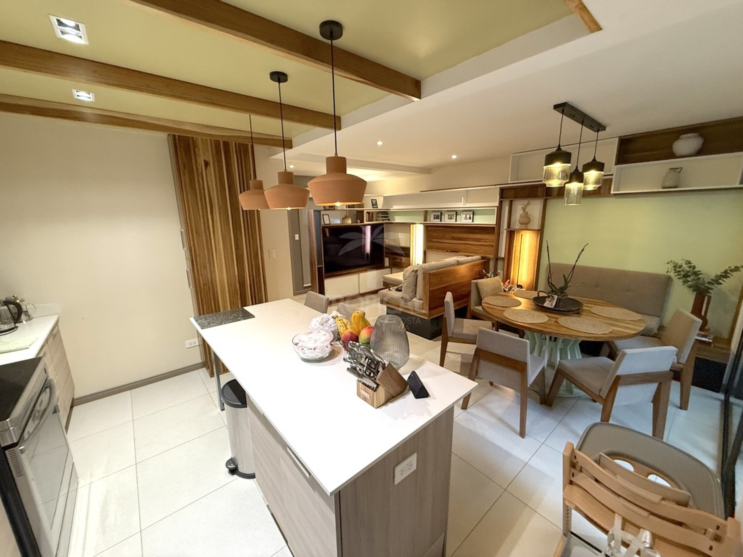 Modern 3-Bedroom Home for Sale in Escazú – Near Multiplaza & Route 27 | $250,000 USD